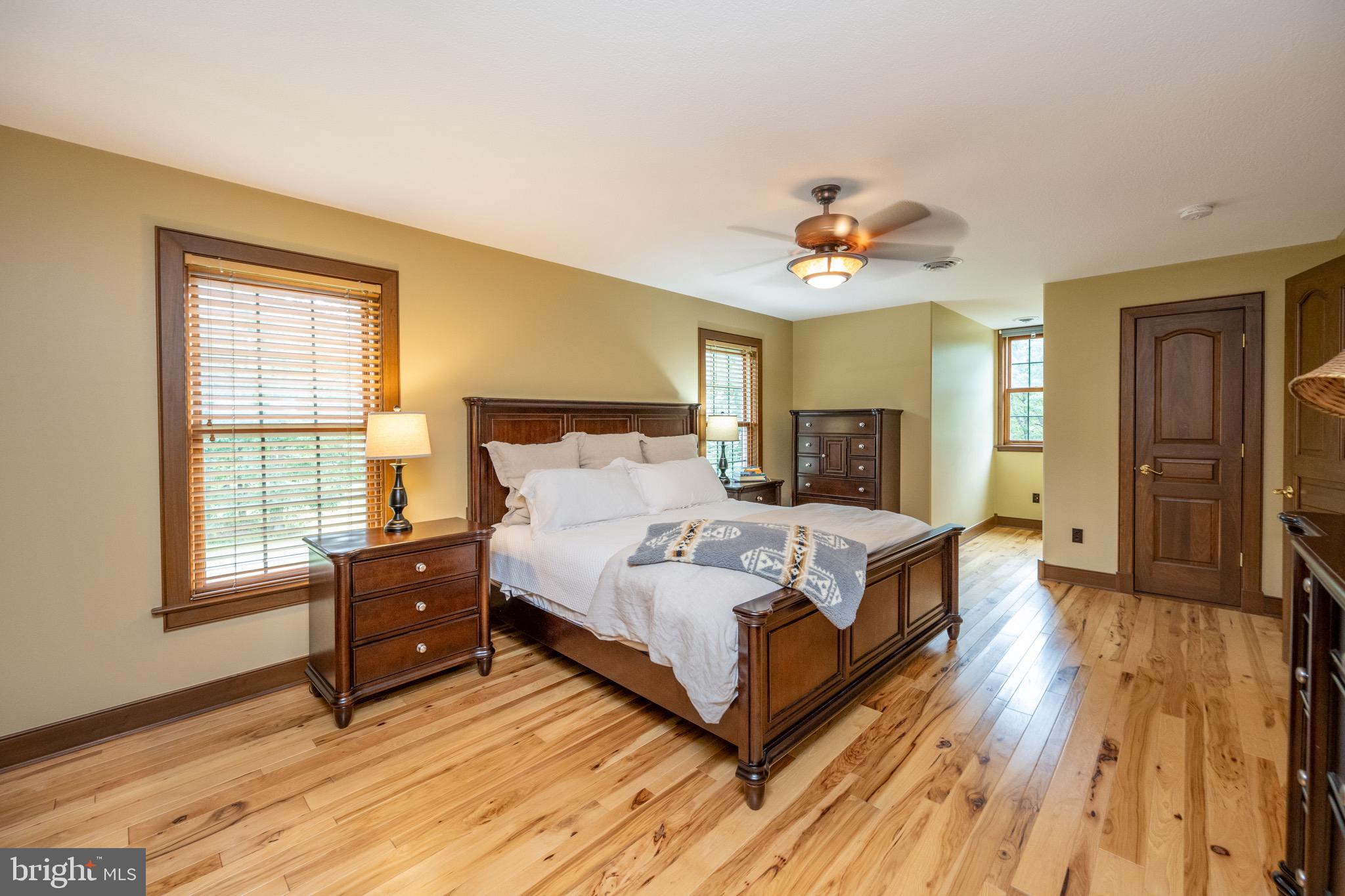 SOUTH WOODS - Residential