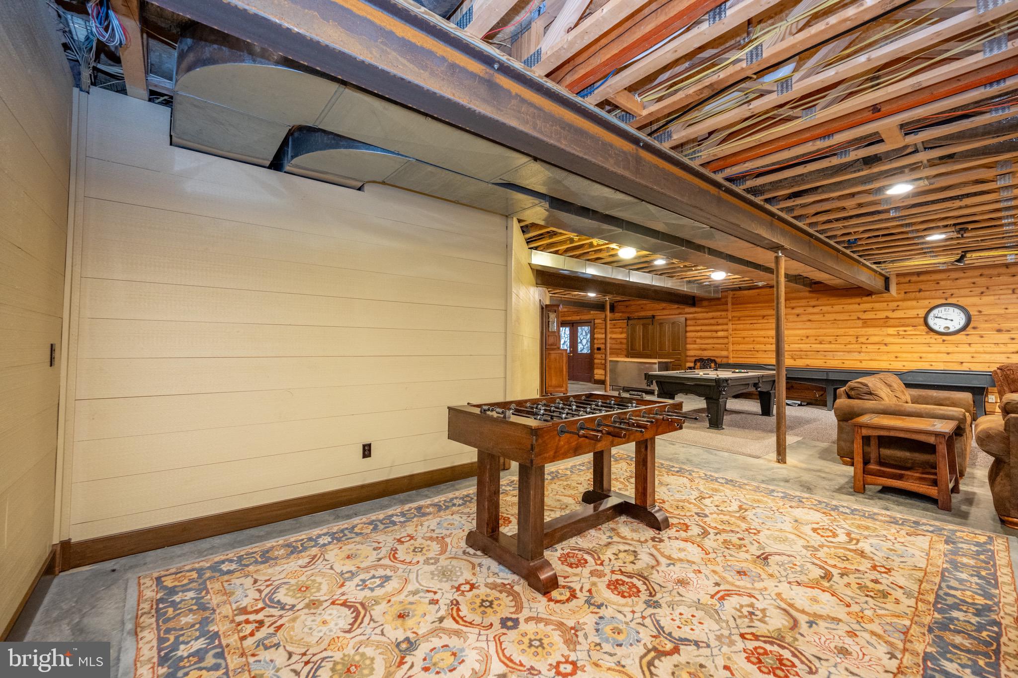 SOUTH WOODS - Residential