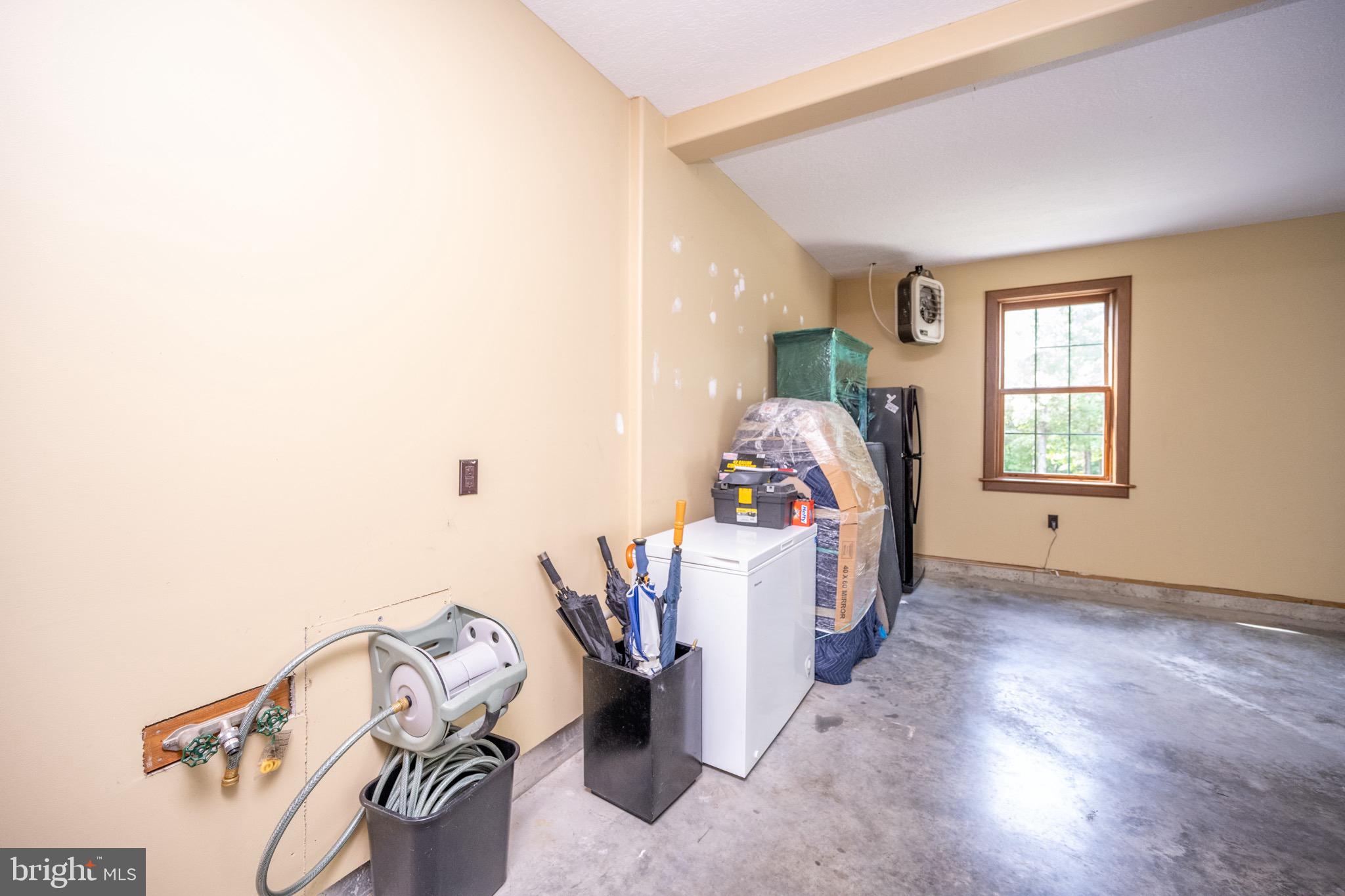 SOUTH WOODS - Residential