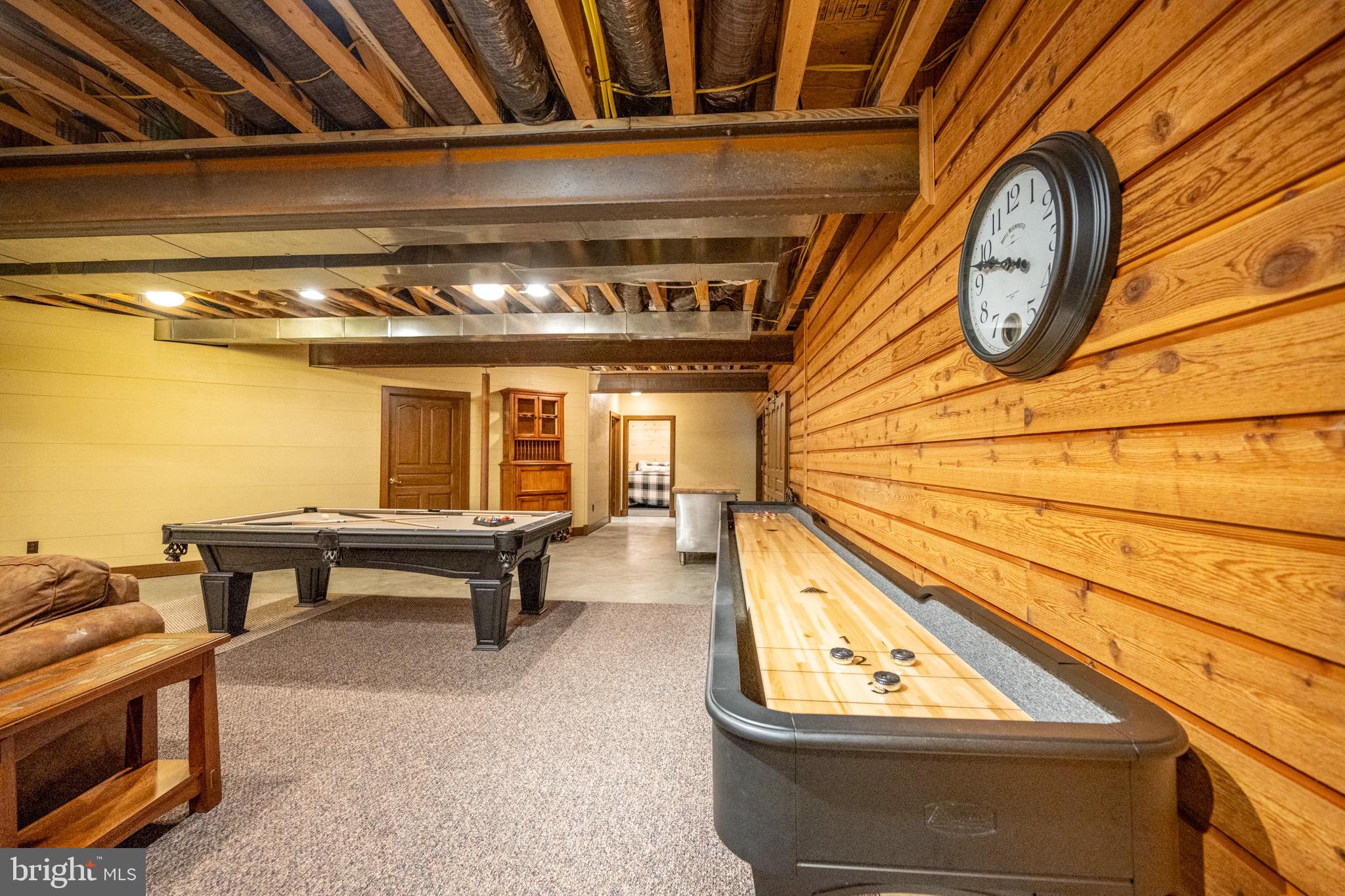 SOUTH WOODS - Residential