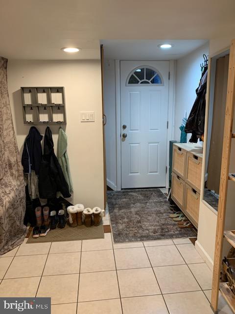 WOODSIDE PARK - Residential Lease