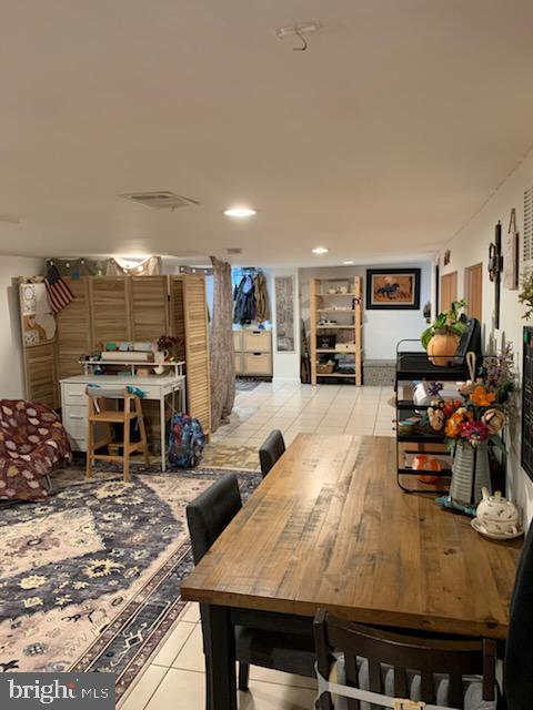 WOODSIDE PARK - Residential Lease