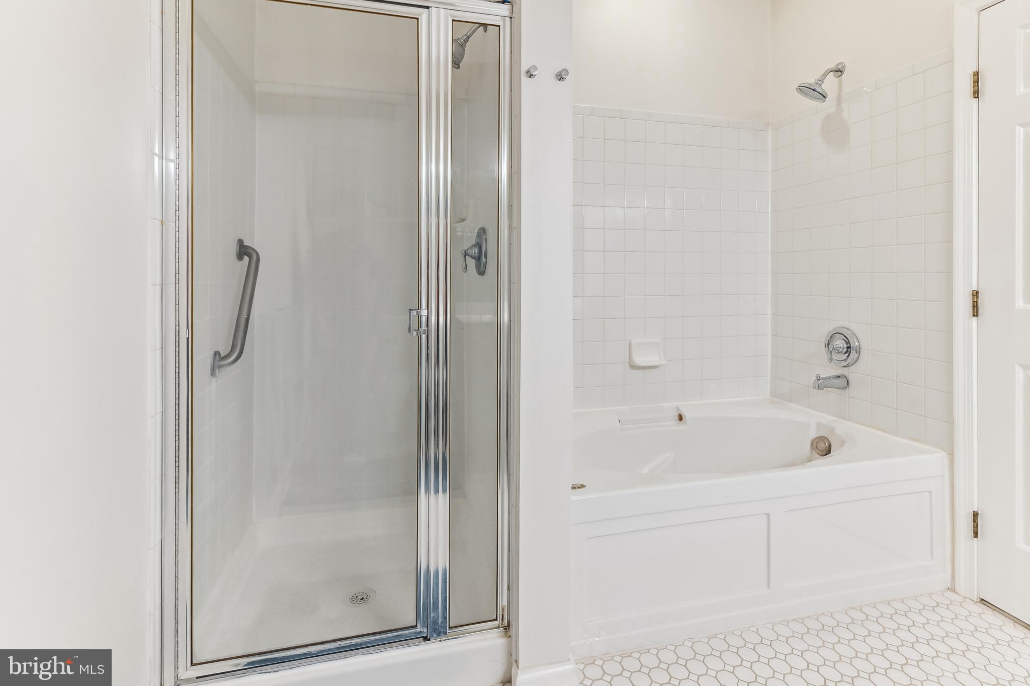 PINEY ORCHARD - Residential