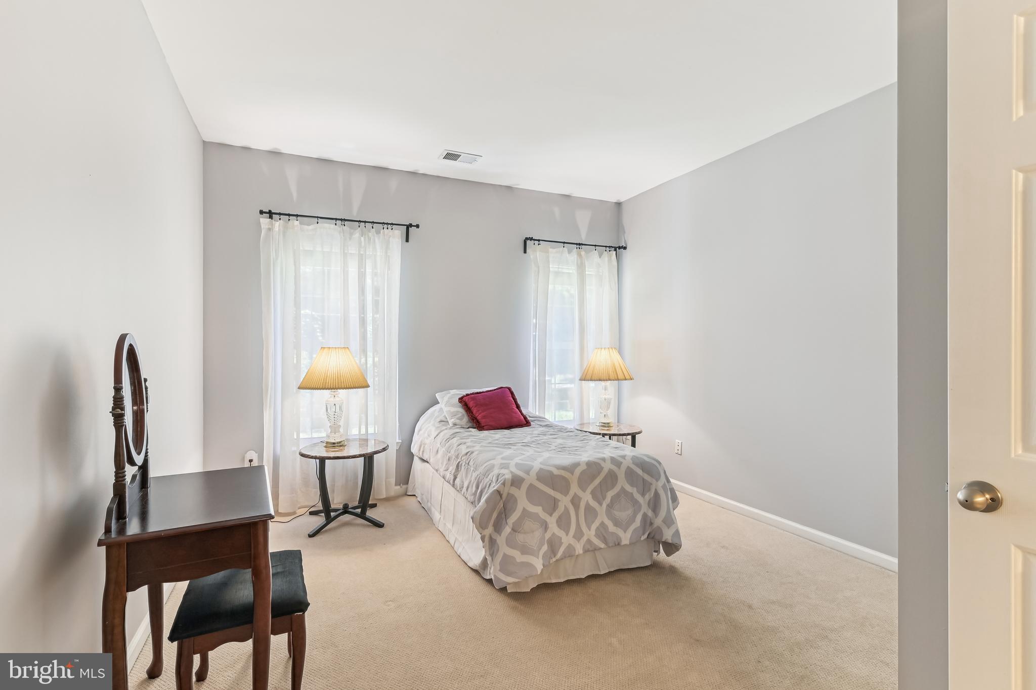 PINEY ORCHARD - Residential