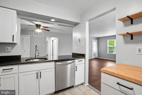 Tiny photo for 127 Devonshire Court, SEWELL, NJ 08080 (MLS # NJGL2072686)