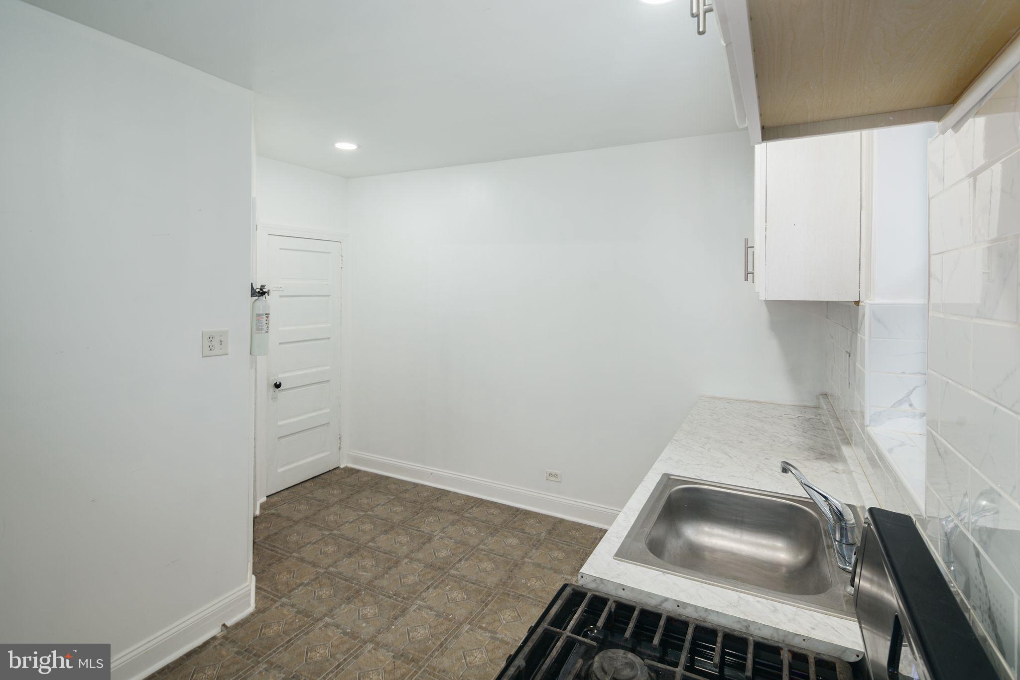 PHILADELPHIA (WEST) - Residential Lease