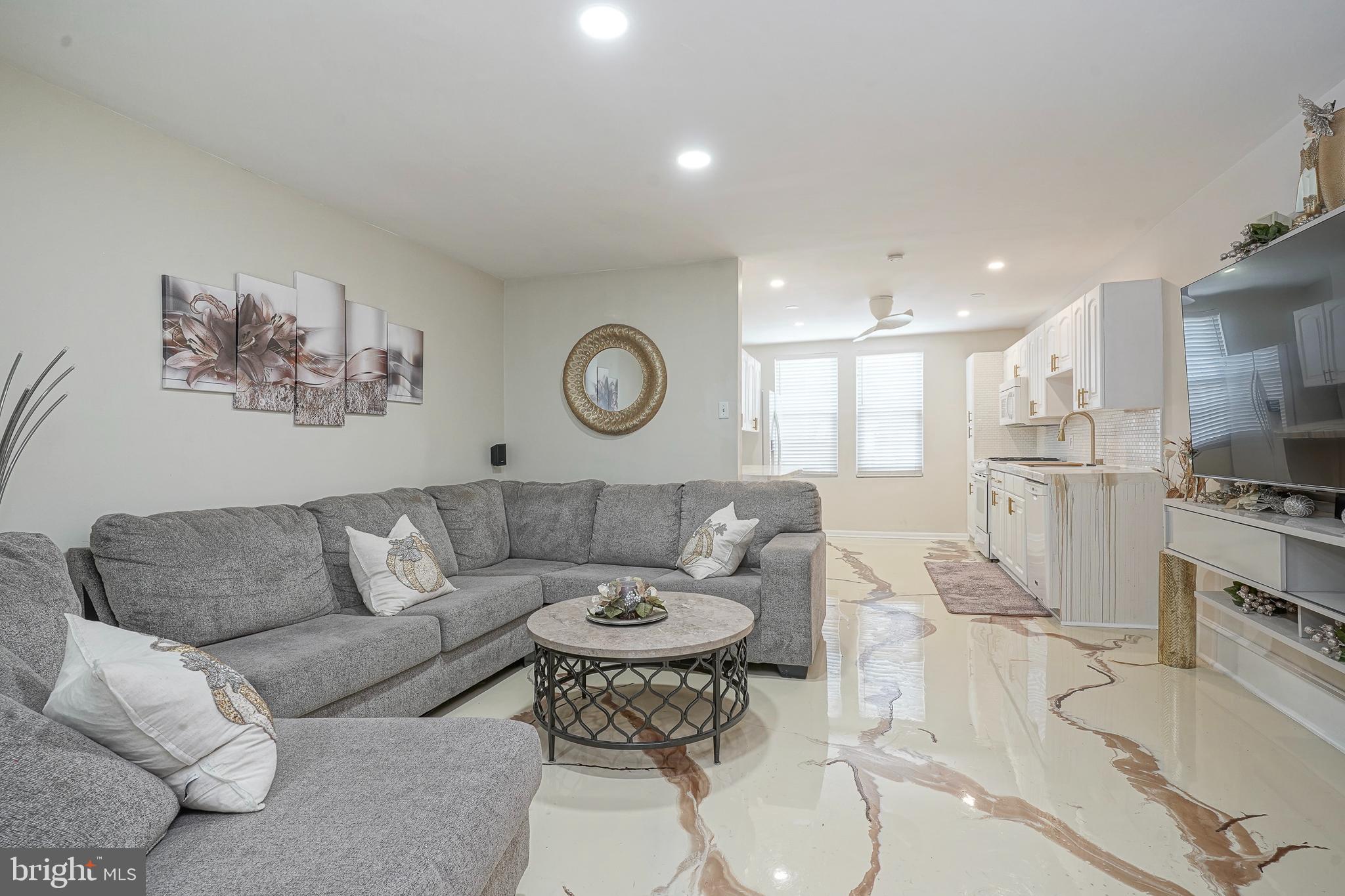 PHILADELPHIA (SOUTH) - Residential