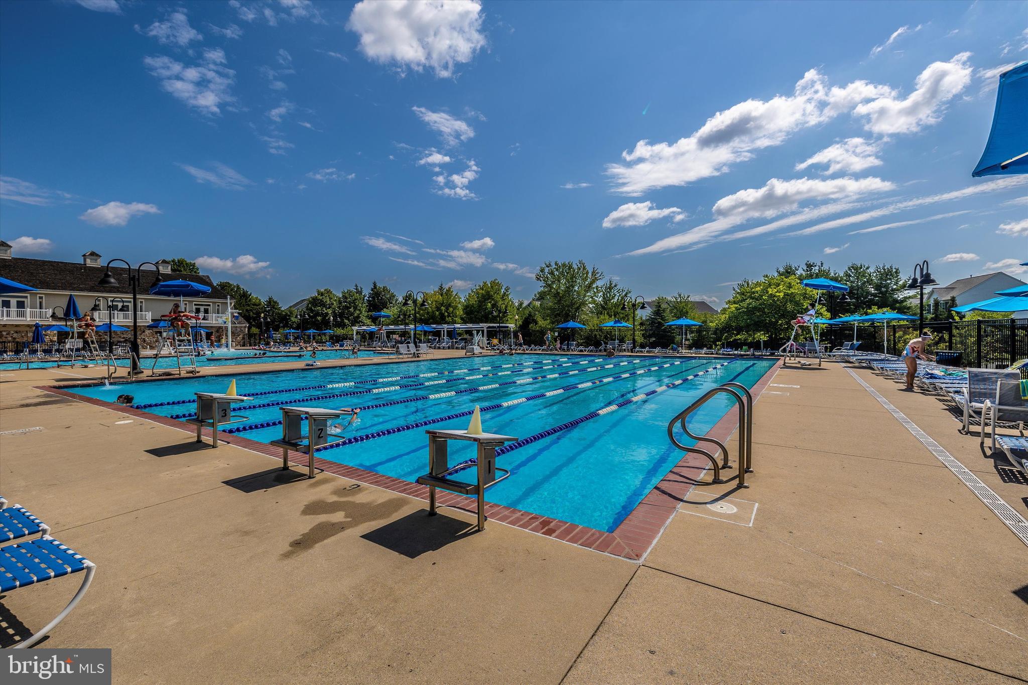 VILLAGES OF URBANA - Residential Lease