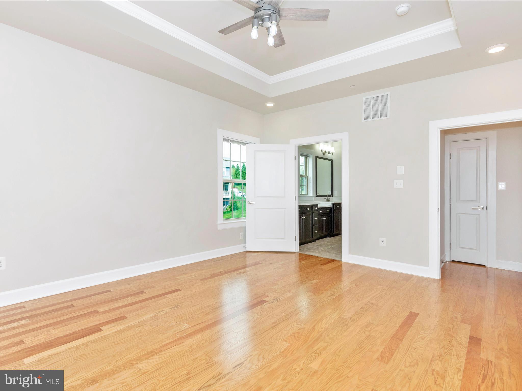 VILLAGES OF URBANA - Residential Lease