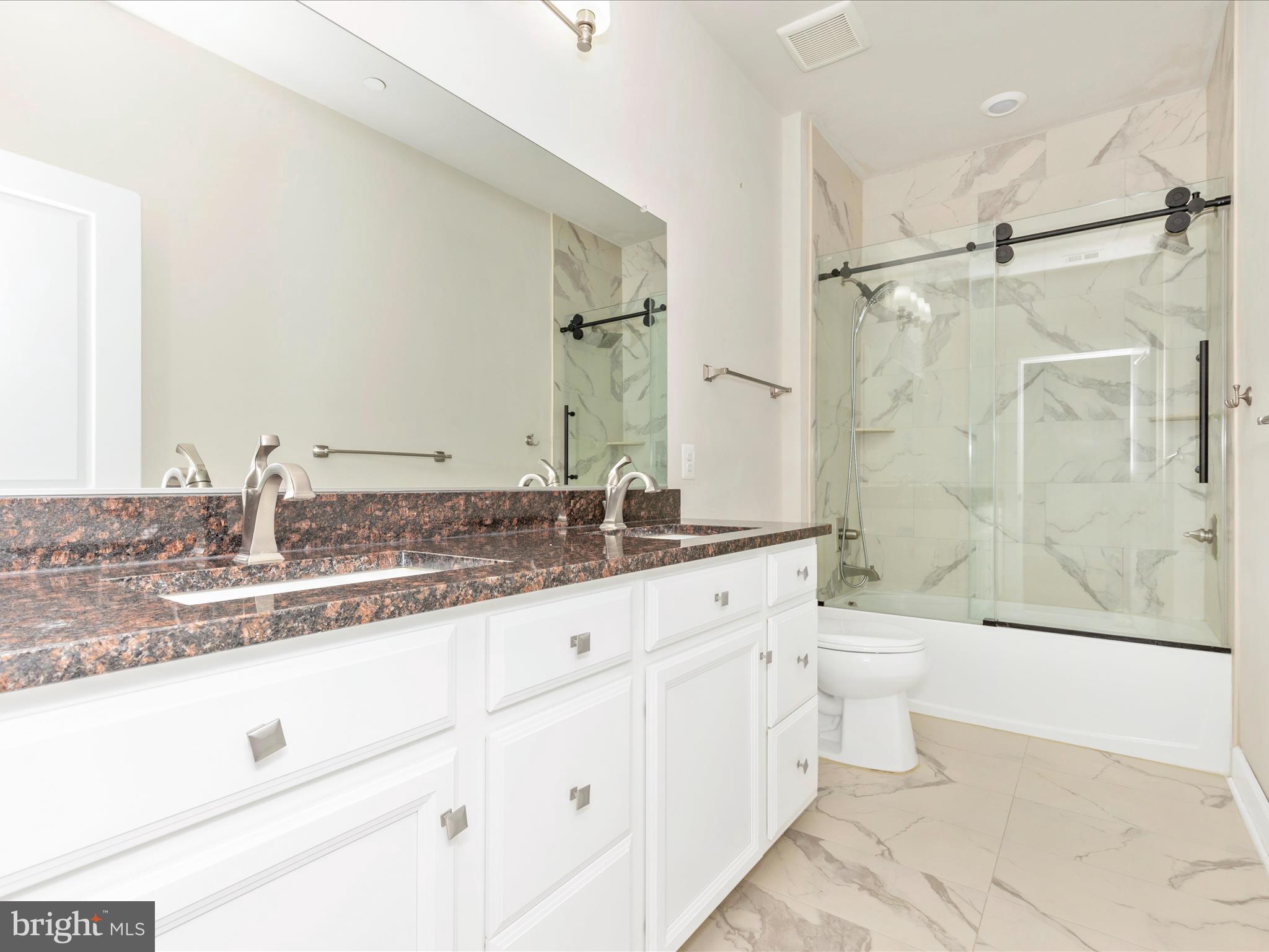 VILLAGES OF URBANA - Residential Lease