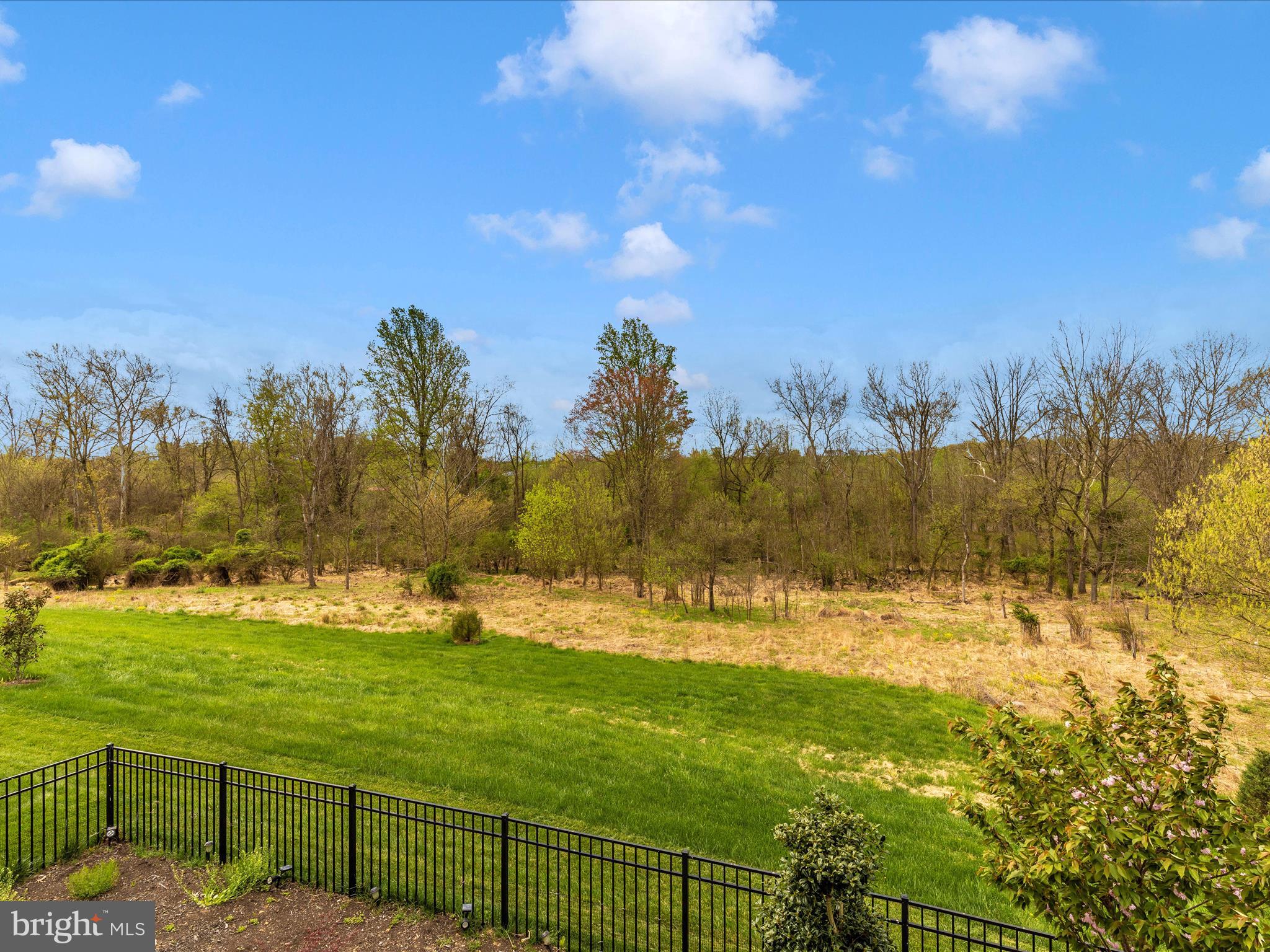 VILLAGES OF URBANA - Residential Lease