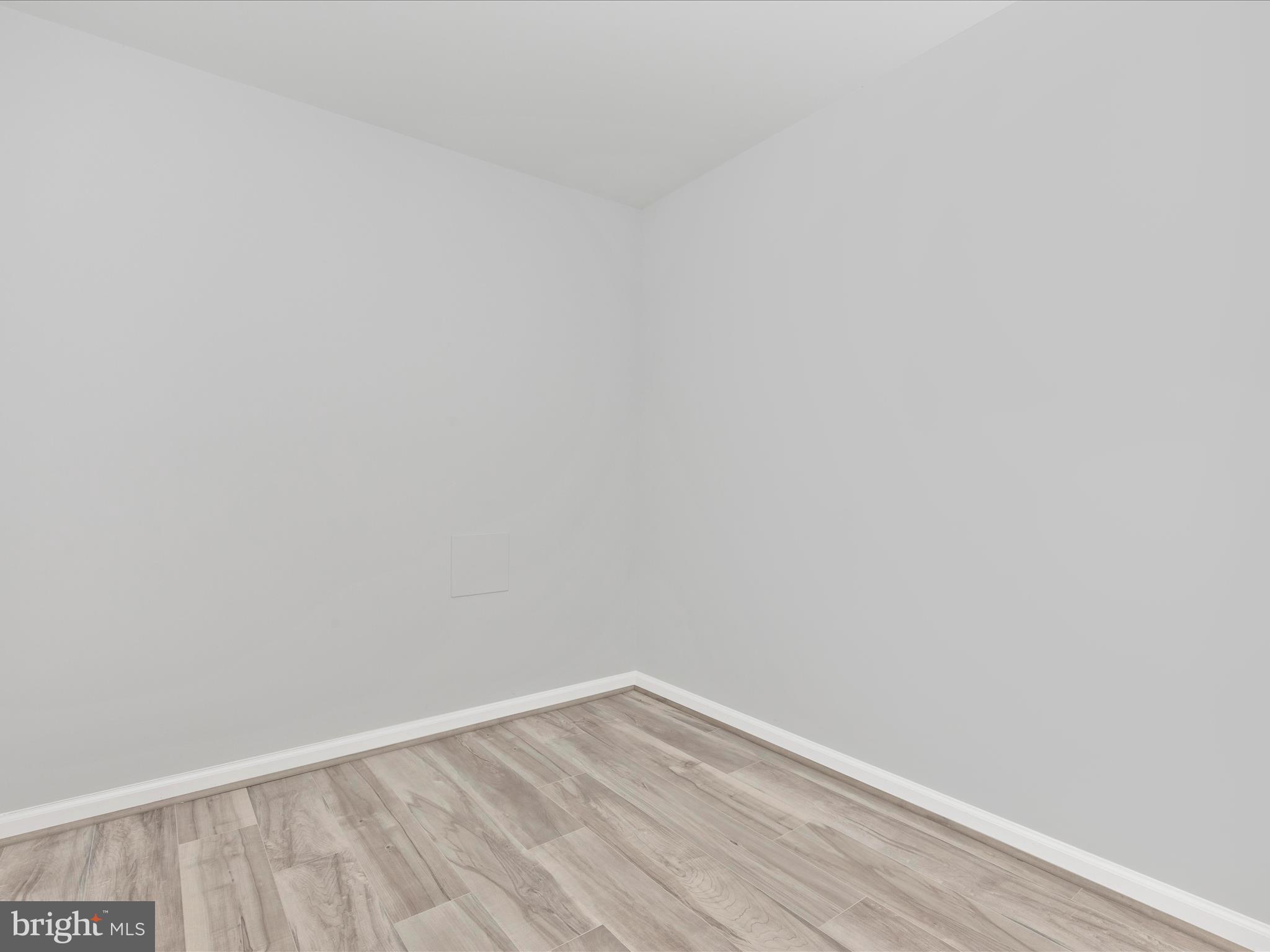 VILLAGES OF URBANA - Residential Lease