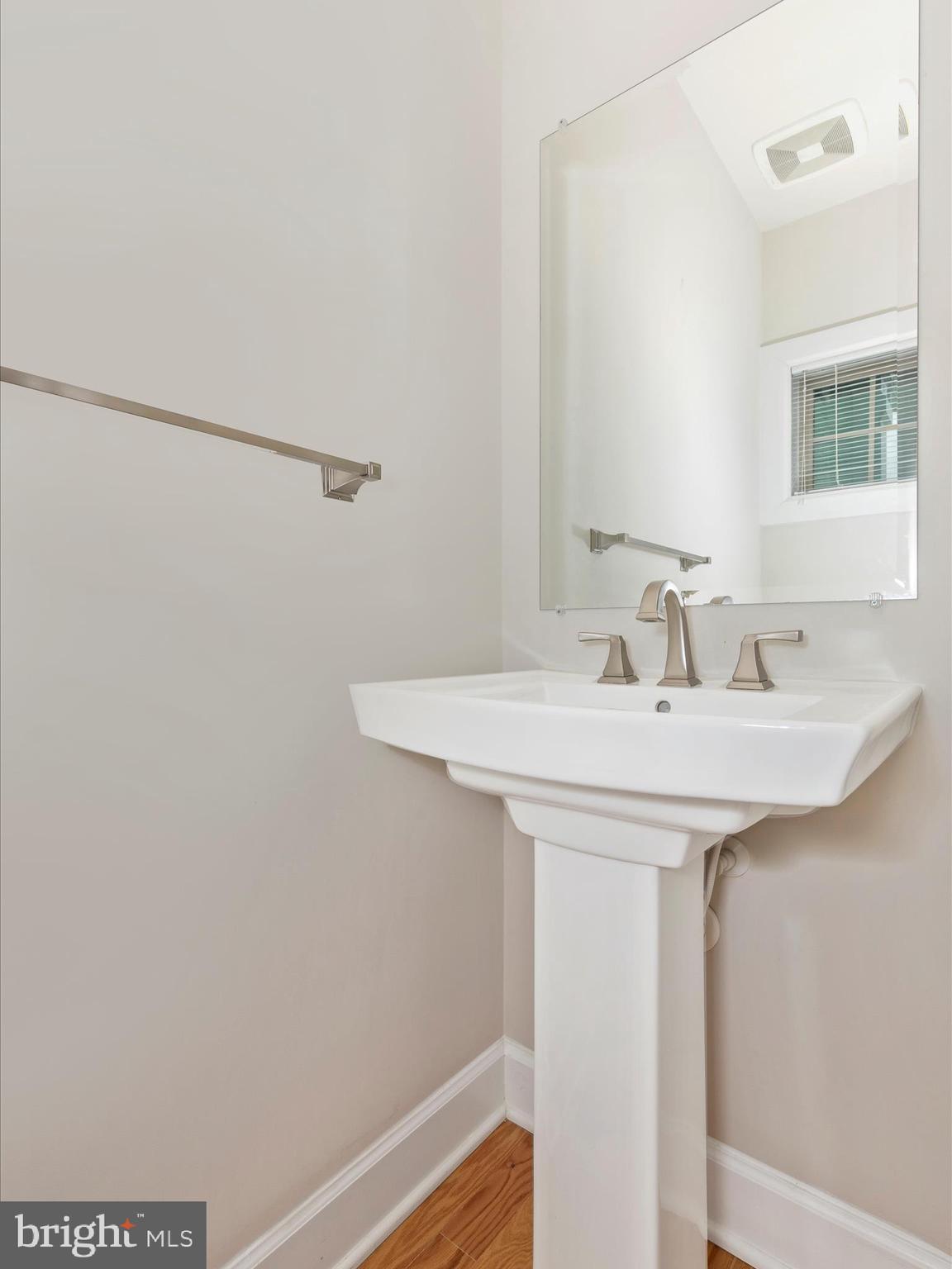 VILLAGES OF URBANA - Residential Lease