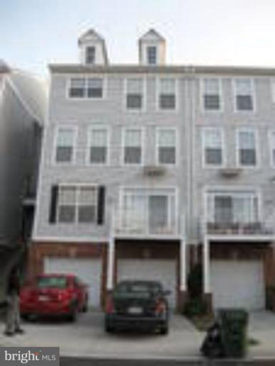 BEAUTIFUL HOME, PRISTINE CONDITION. EVERY UPGRADE SELECTED.HARDWOOD FLOORS, KITCHEN HAS UPGRADED PACKAGE: GRANITE, 42" CABINETS & APPLICANCES. HOME OFFERS CROWN MOLDINGS,UPGRADED PADDING & CARPET,UPGRADED BATHROOMS,HUGE BASEMENT, PLUS ONE CAR GARAGE. LARGE MASTER BDRM W WALK IN CLOSET! LOCATED CLOSE TO AIRPORT, TOLL RD, RT 28 + SHOPS, RESTAURANTS - EASY COMMUTE! FRESHLY PAINTED!!!