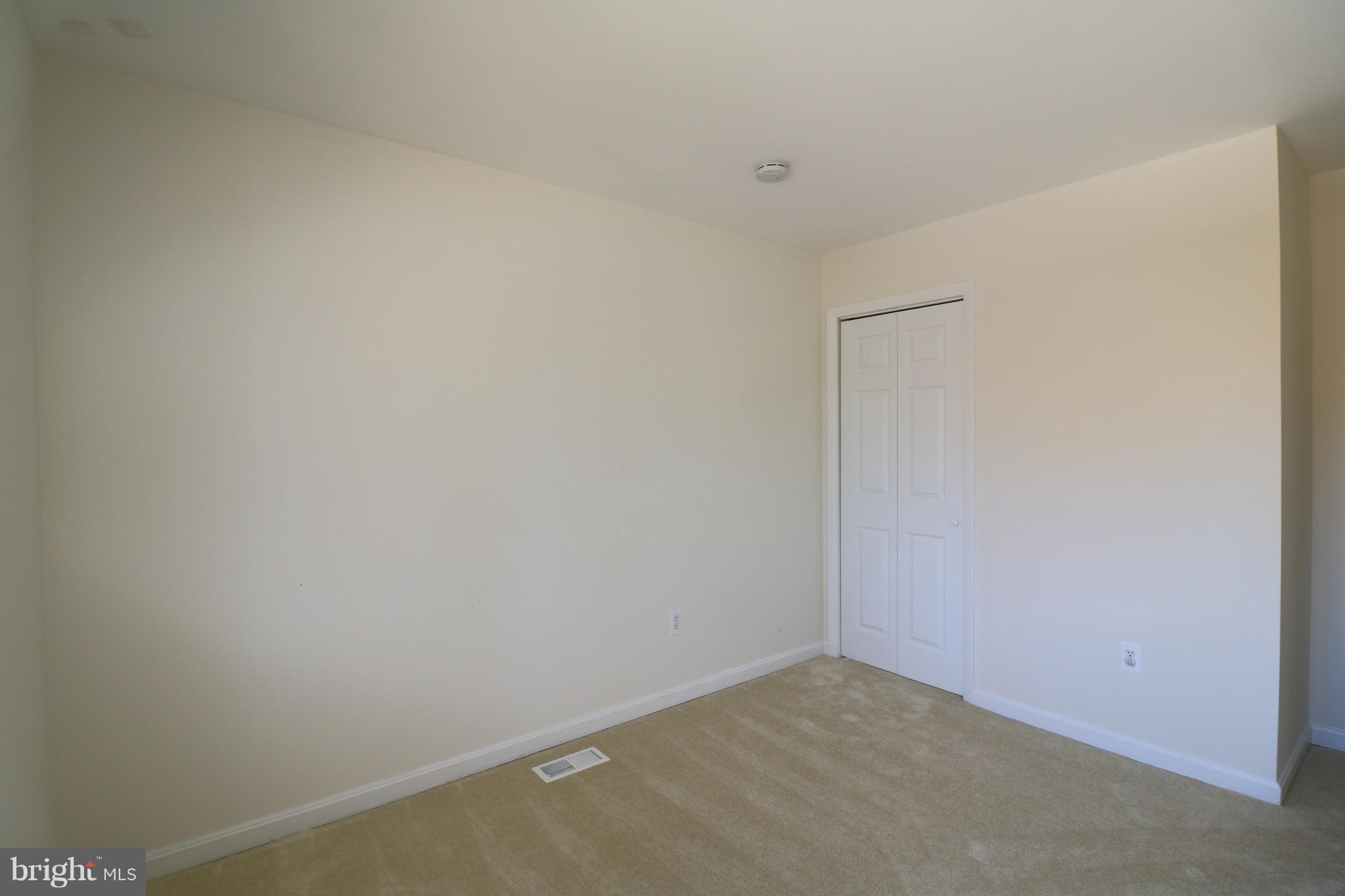 NEWPORT ESTATES - Residential Lease