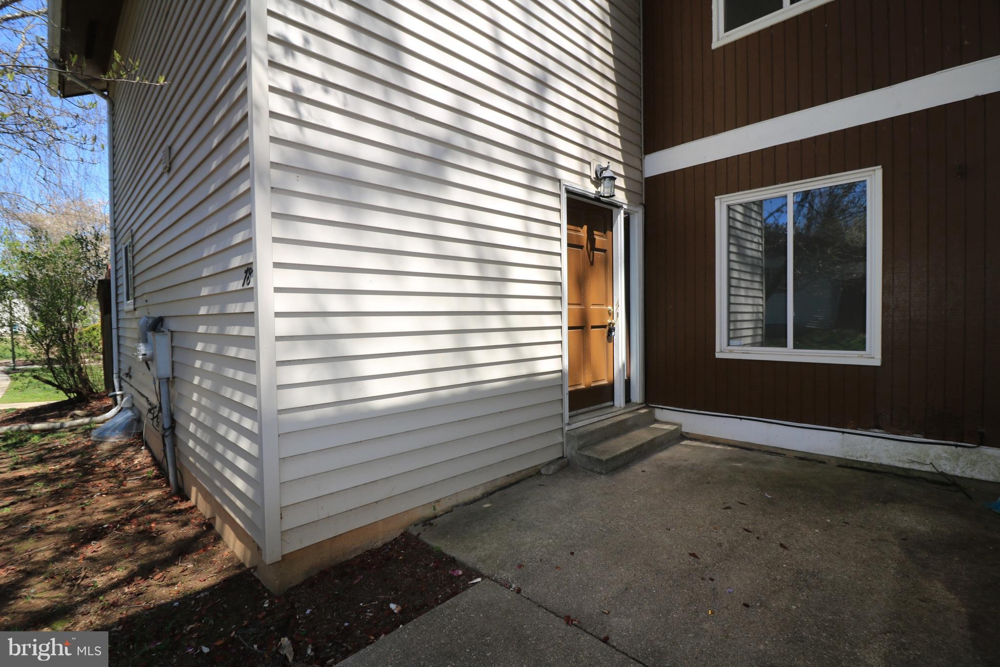 NEWPORT ESTATES - Residential Lease