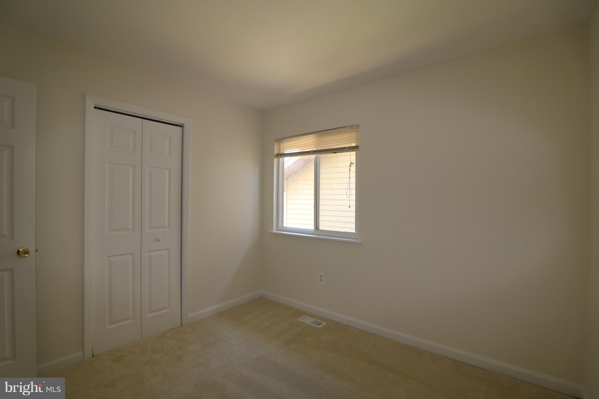 NEWPORT ESTATES - Residential Lease