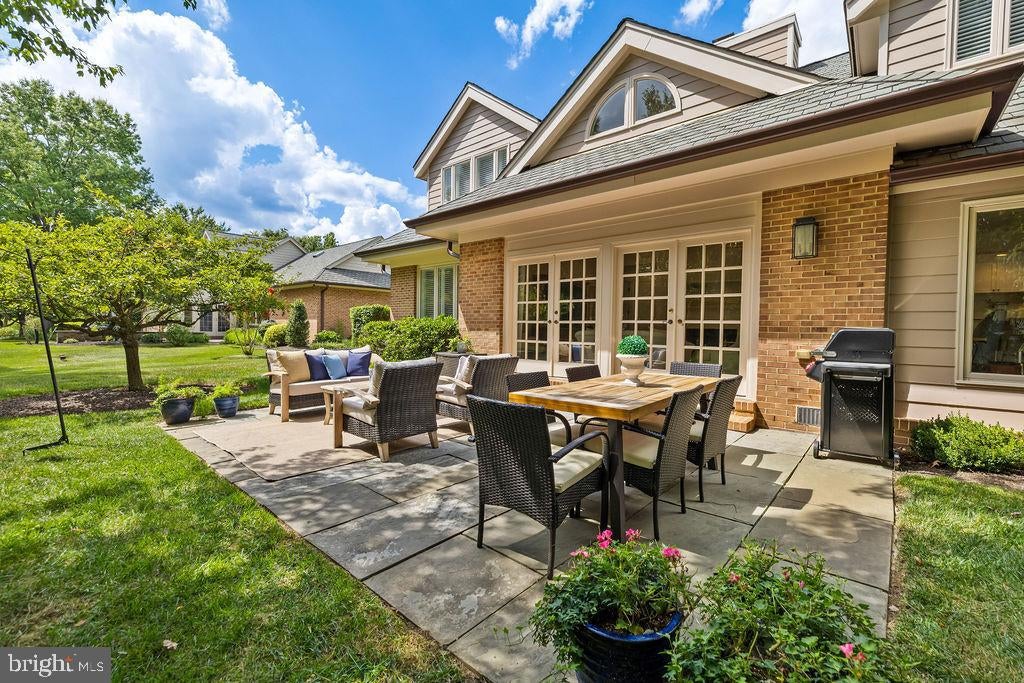15 FIELDSPRING COURT