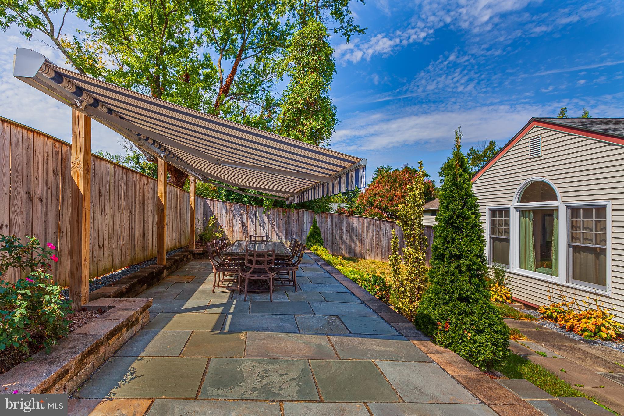 SILVER ROCK - Residential