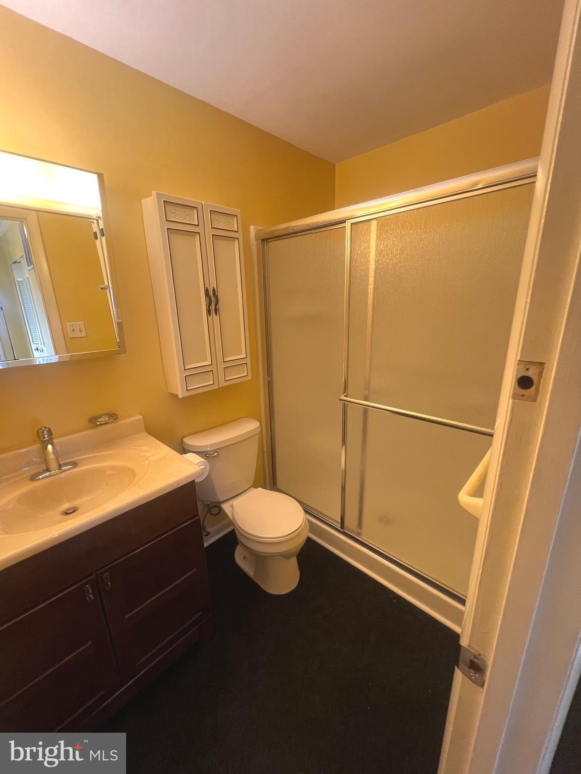 GLEN ORA - Residential