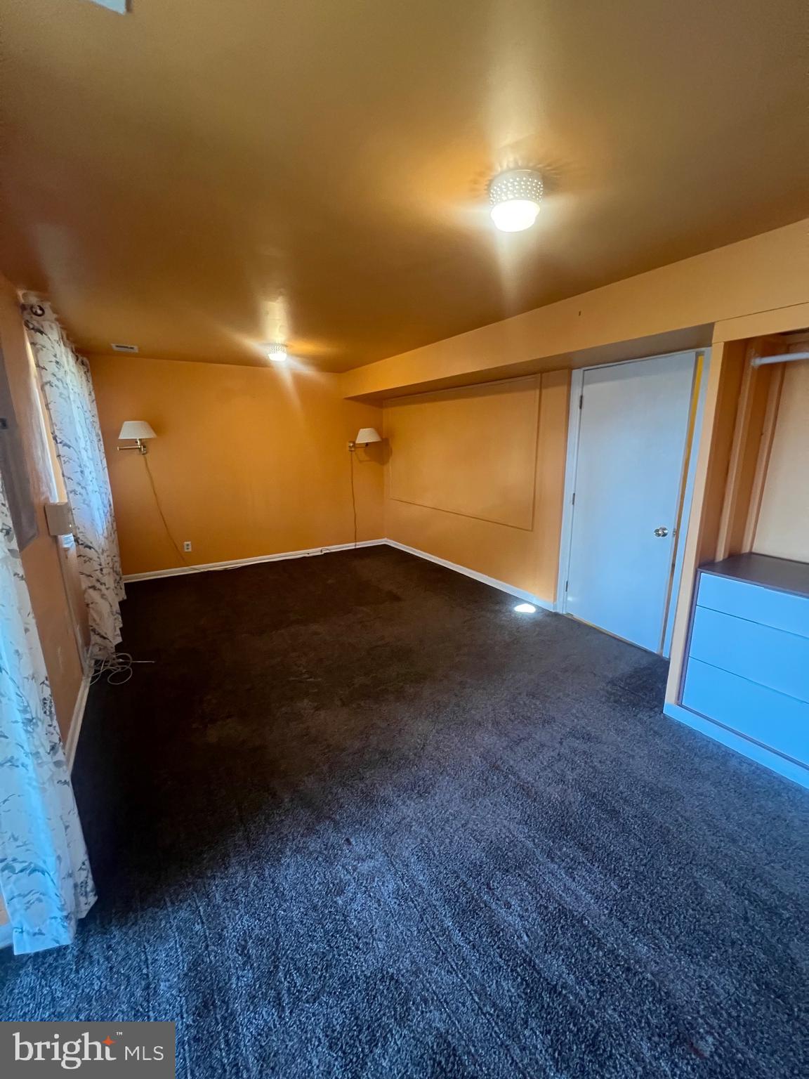 GLEN ORA - Residential