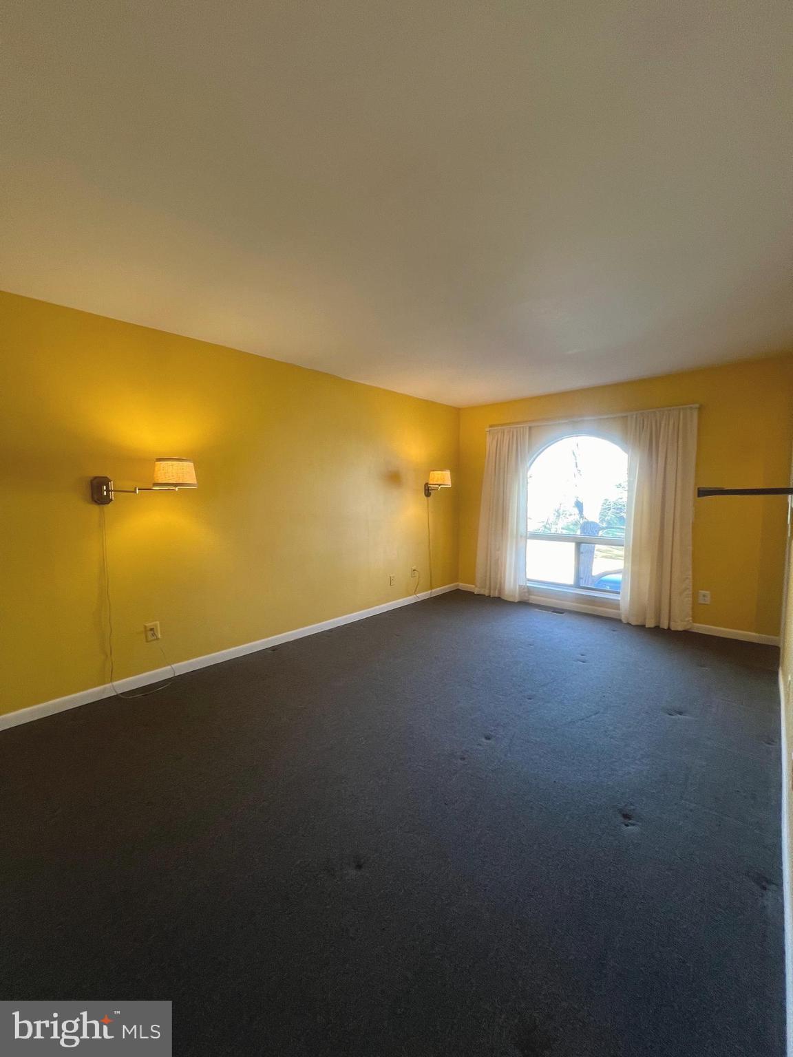 GLEN ORA - Residential