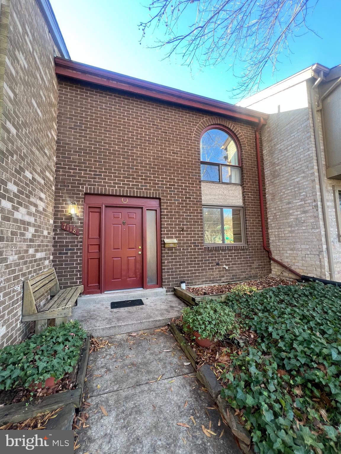 GLEN ORA - Residential