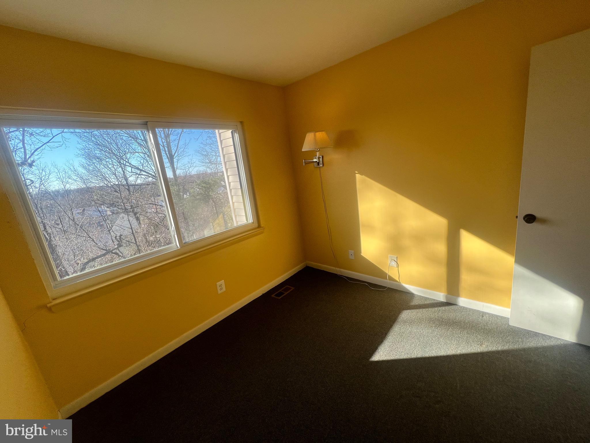 GLEN ORA - Residential