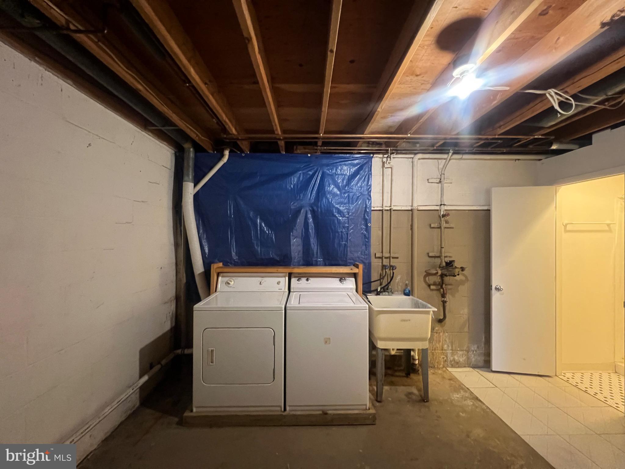 GLEN ORA - Residential