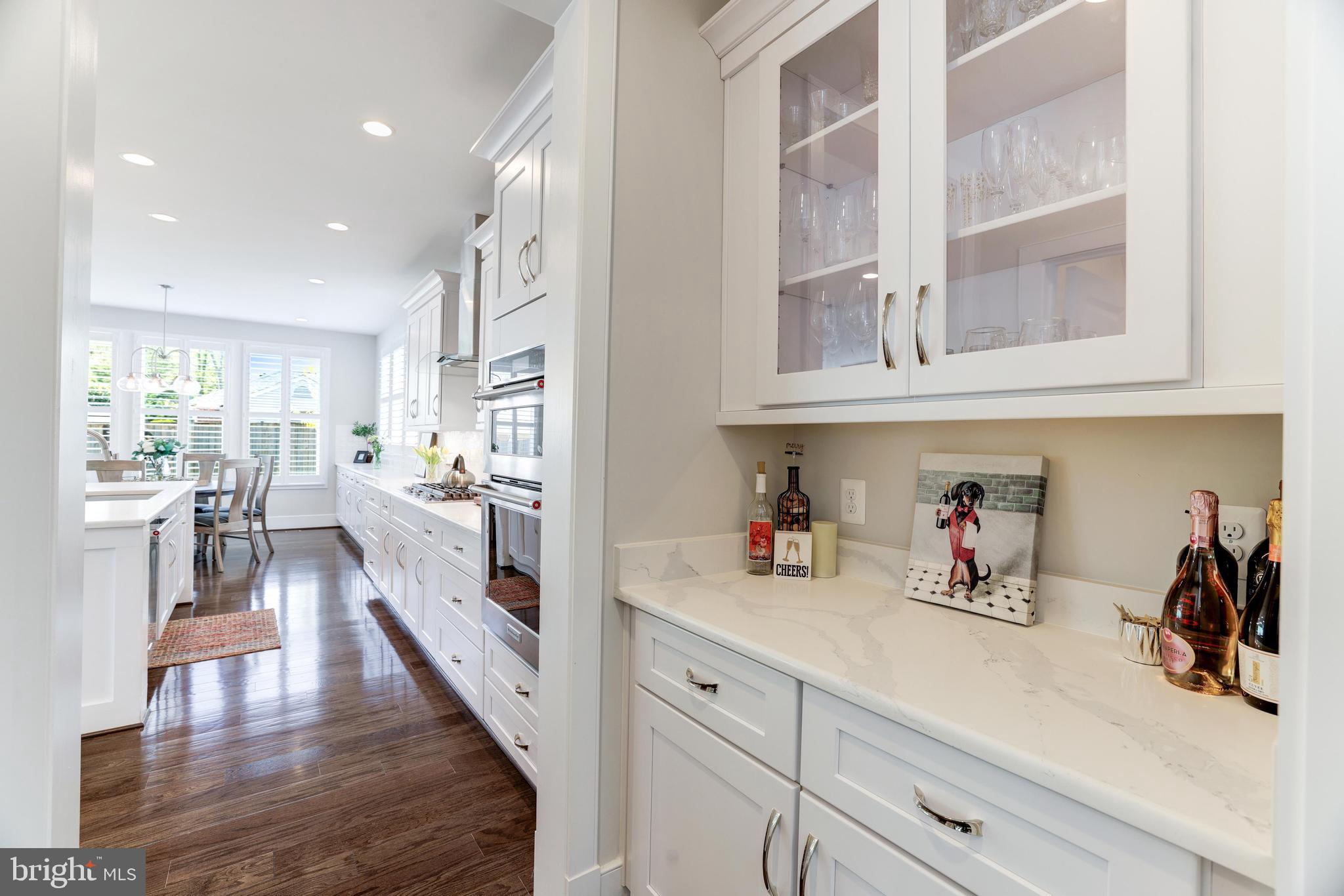 WEST MC LEAN - Residential