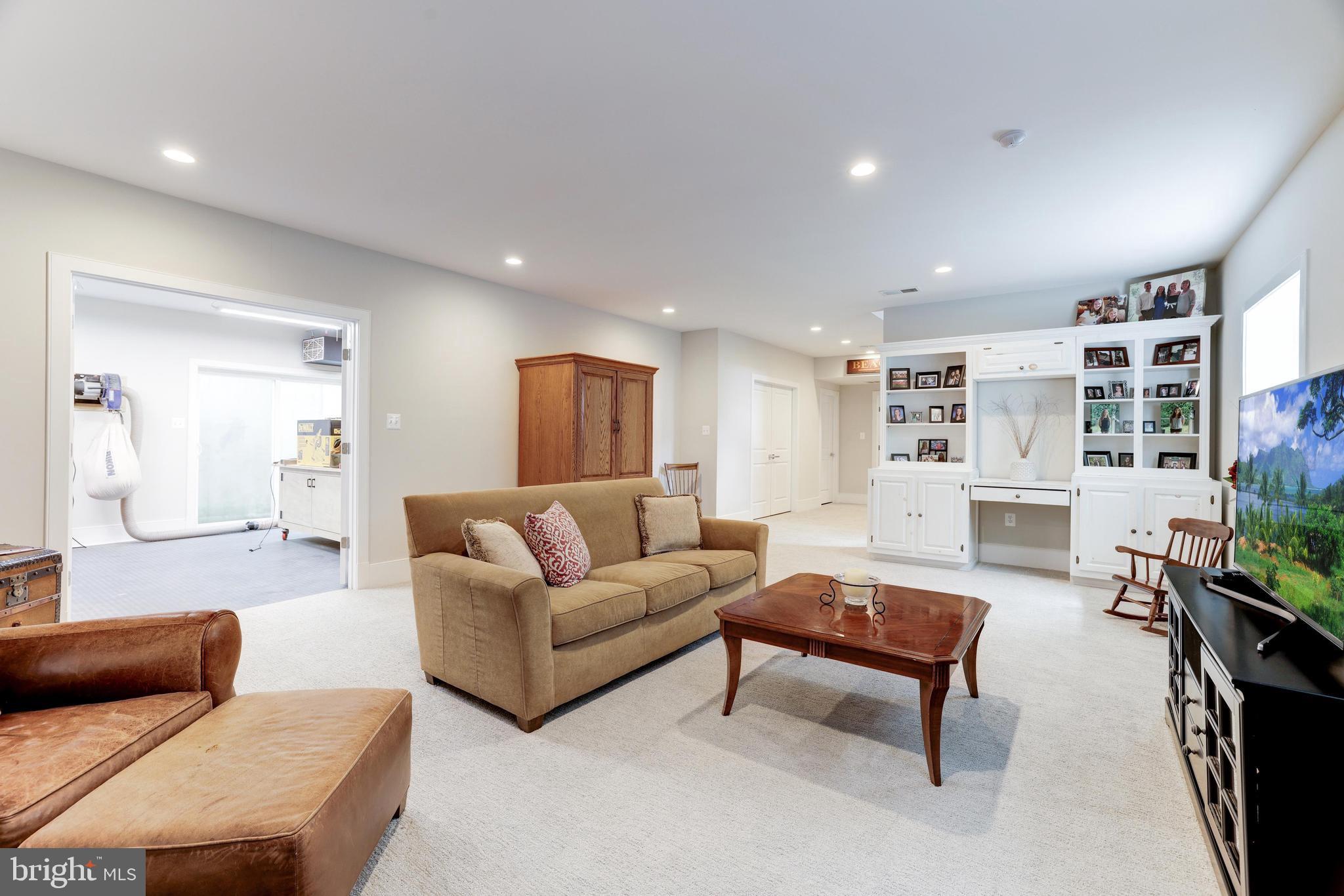 WEST MC LEAN - Residential