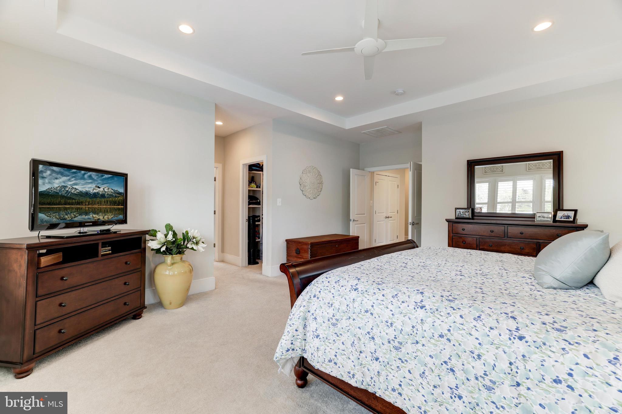 WEST MC LEAN - Residential