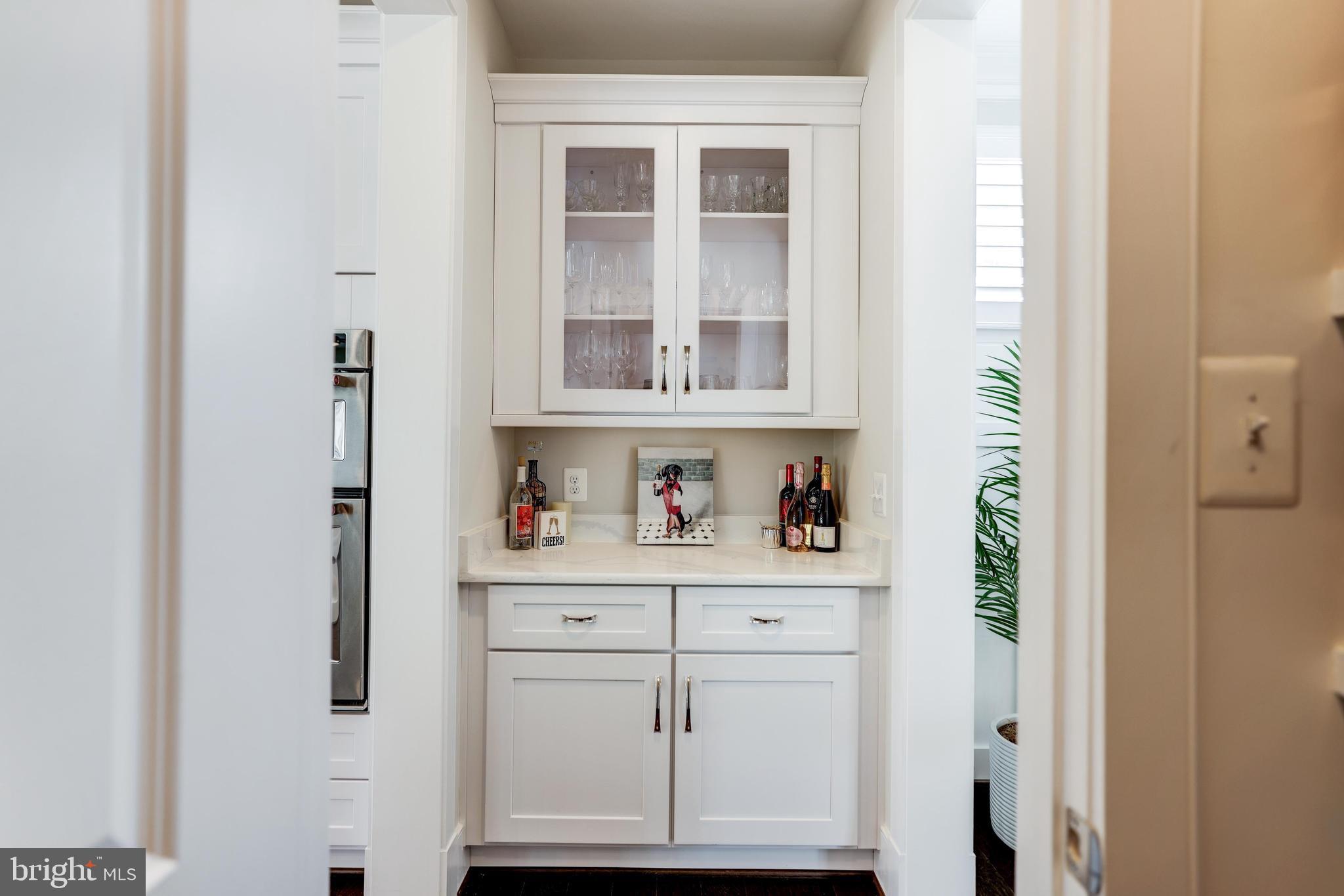 WEST MC LEAN - Residential