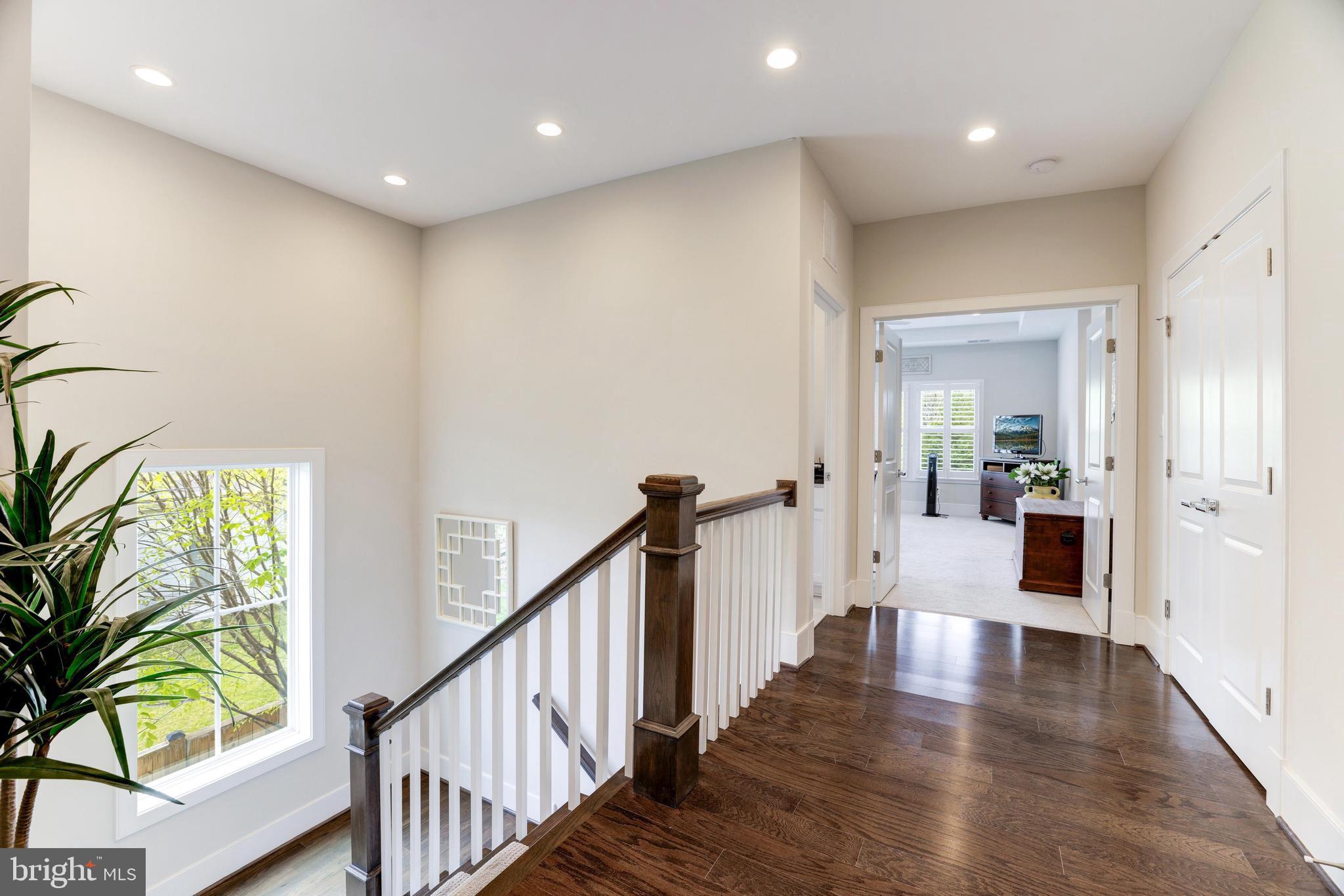 WEST MC LEAN - Residential