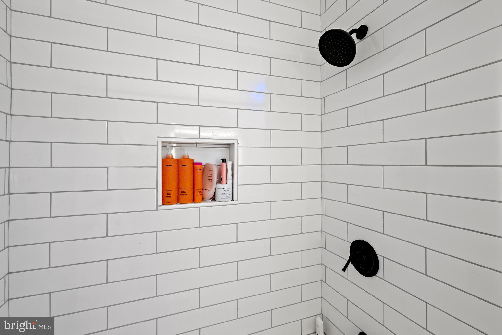 FEASTERVILLE - Residential