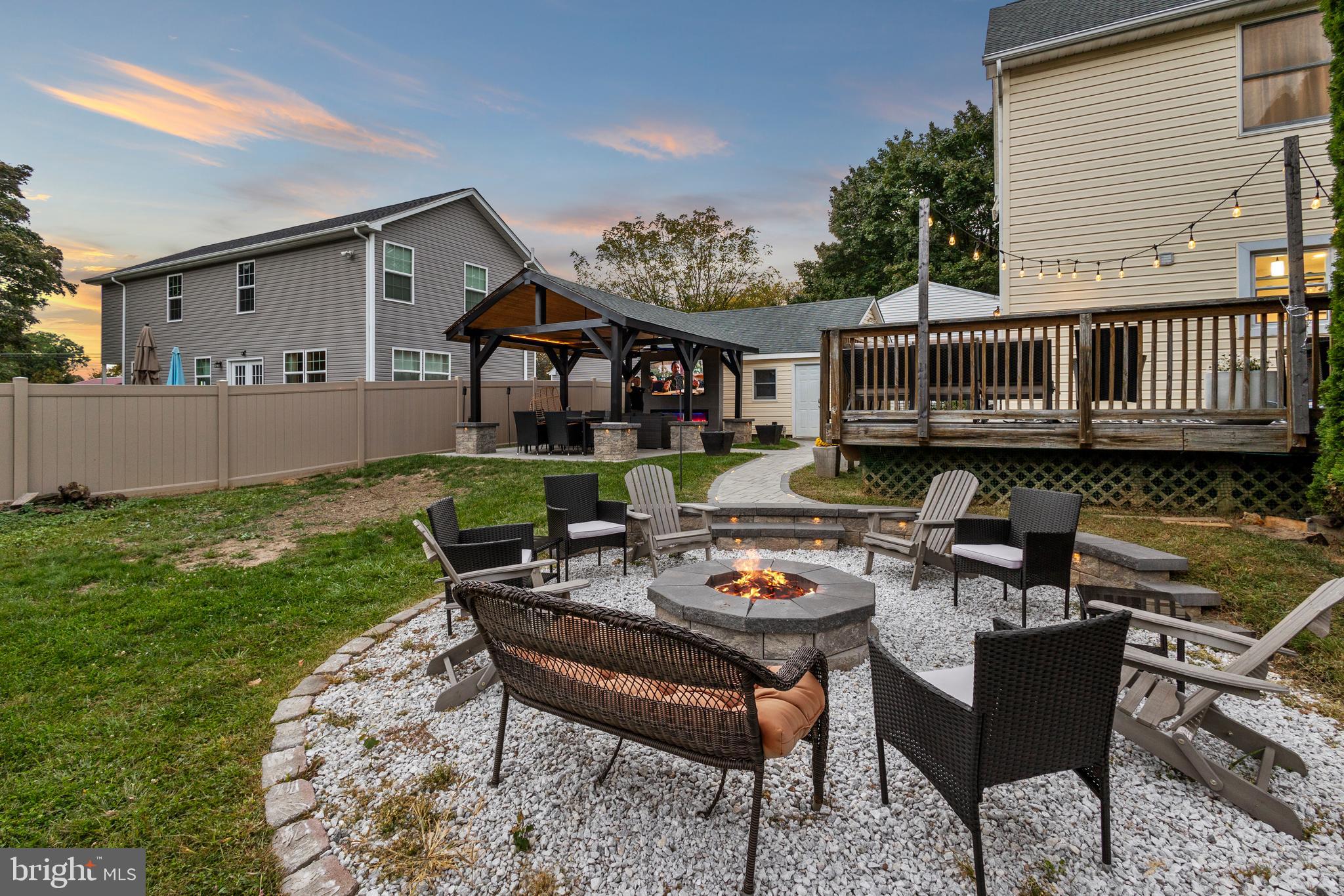 FEASTERVILLE - Residential