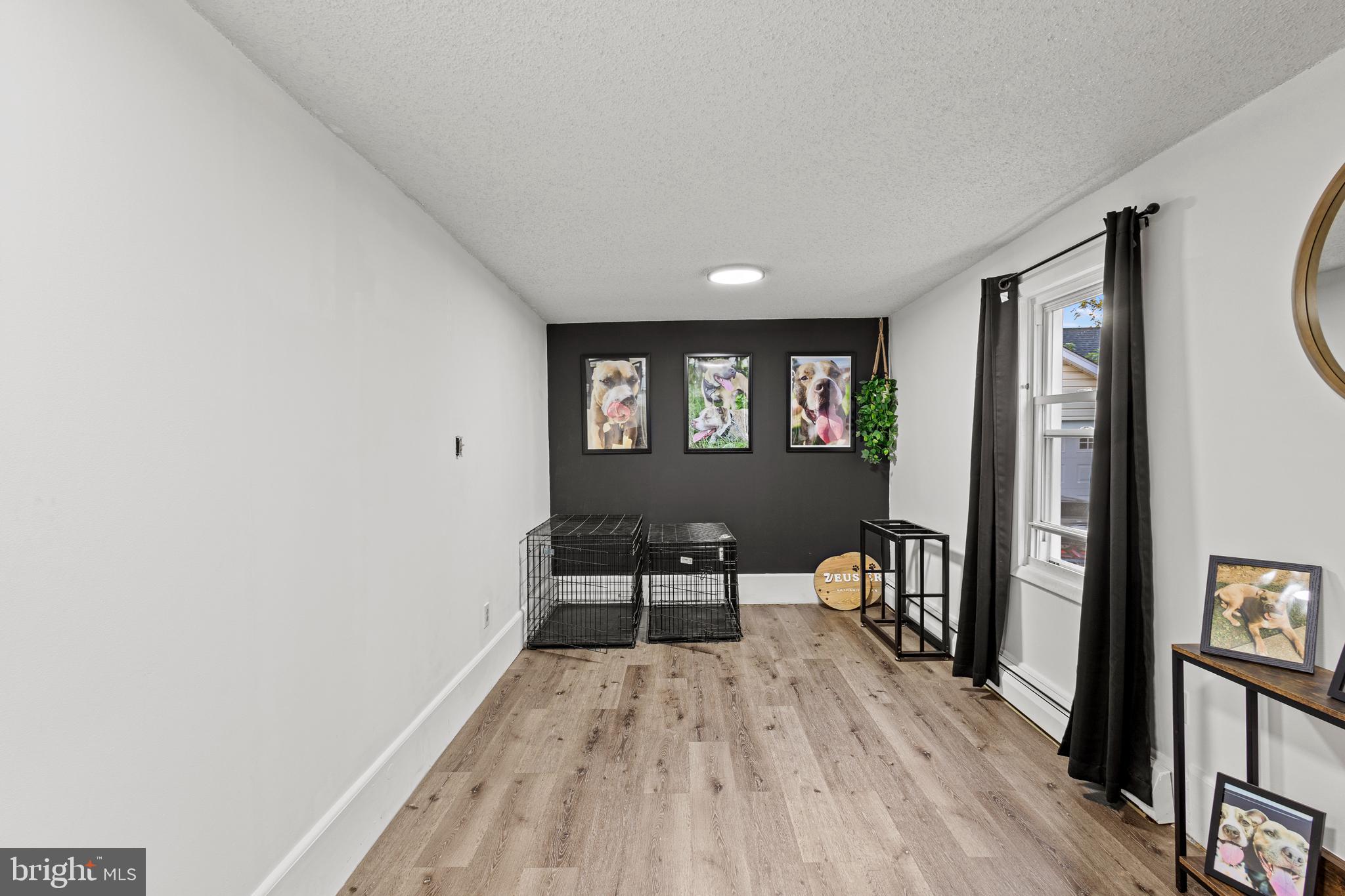 FEASTERVILLE - Residential