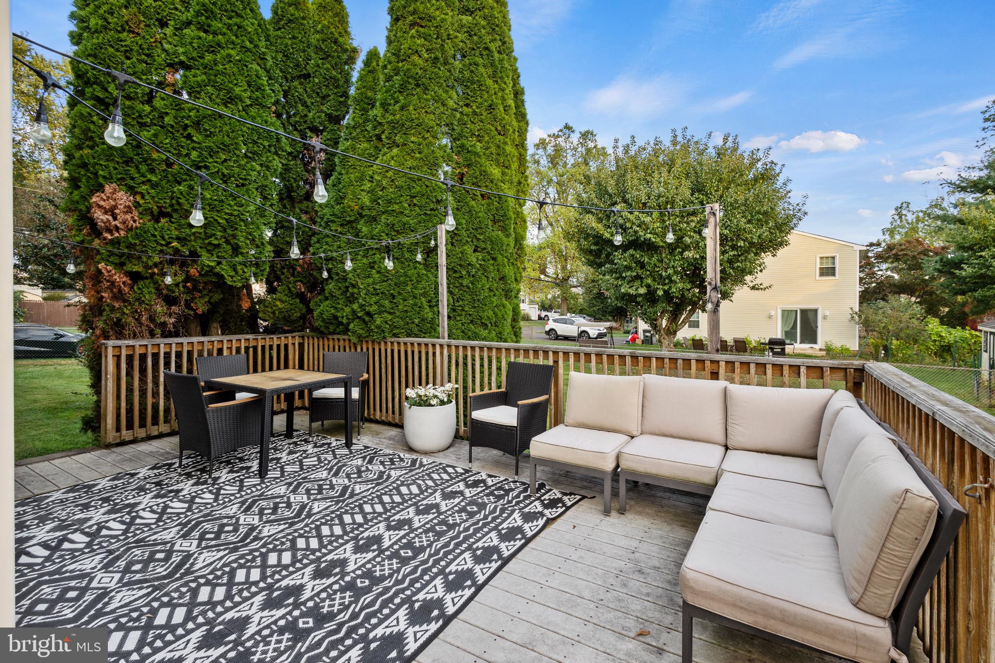 FEASTERVILLE - Residential