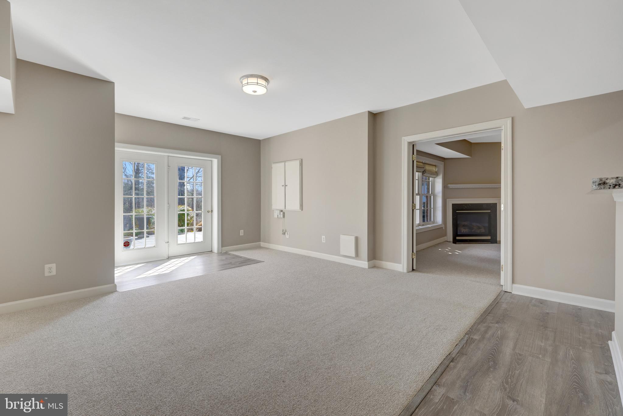 TIMBERLAKE ESTATES - Residential