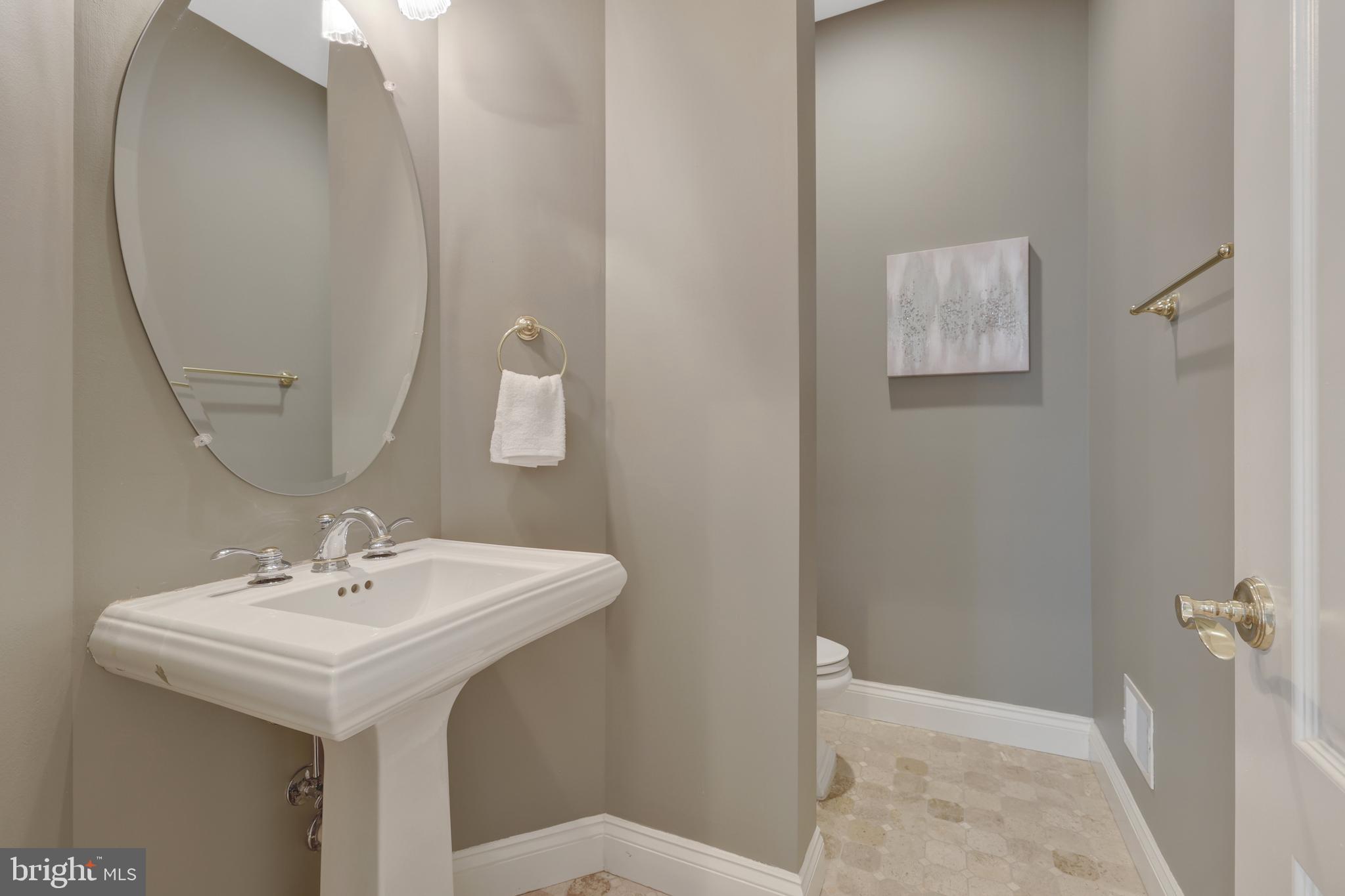 TIMBERLAKE ESTATES - Residential