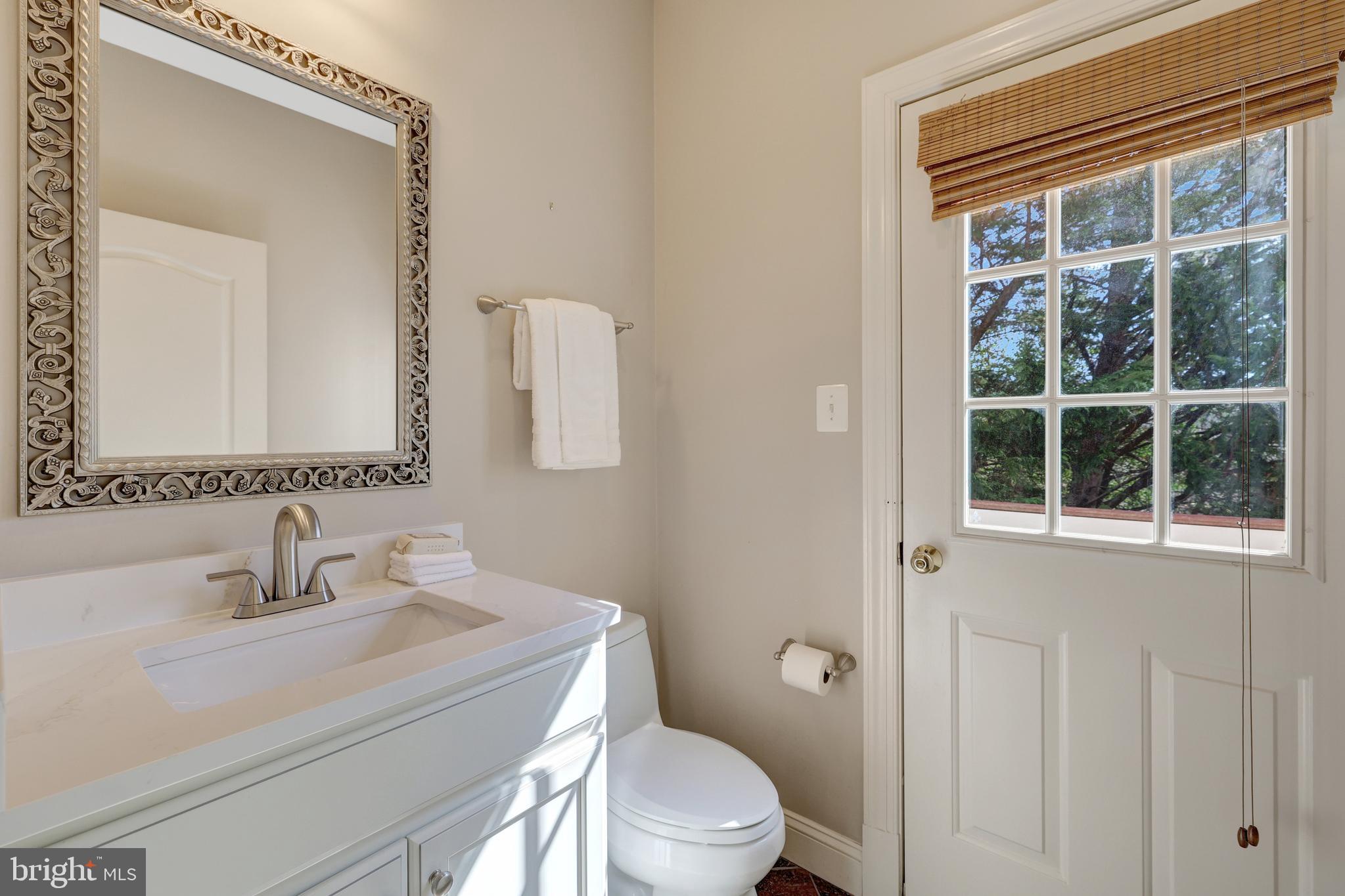 TIMBERLAKE ESTATES - Residential