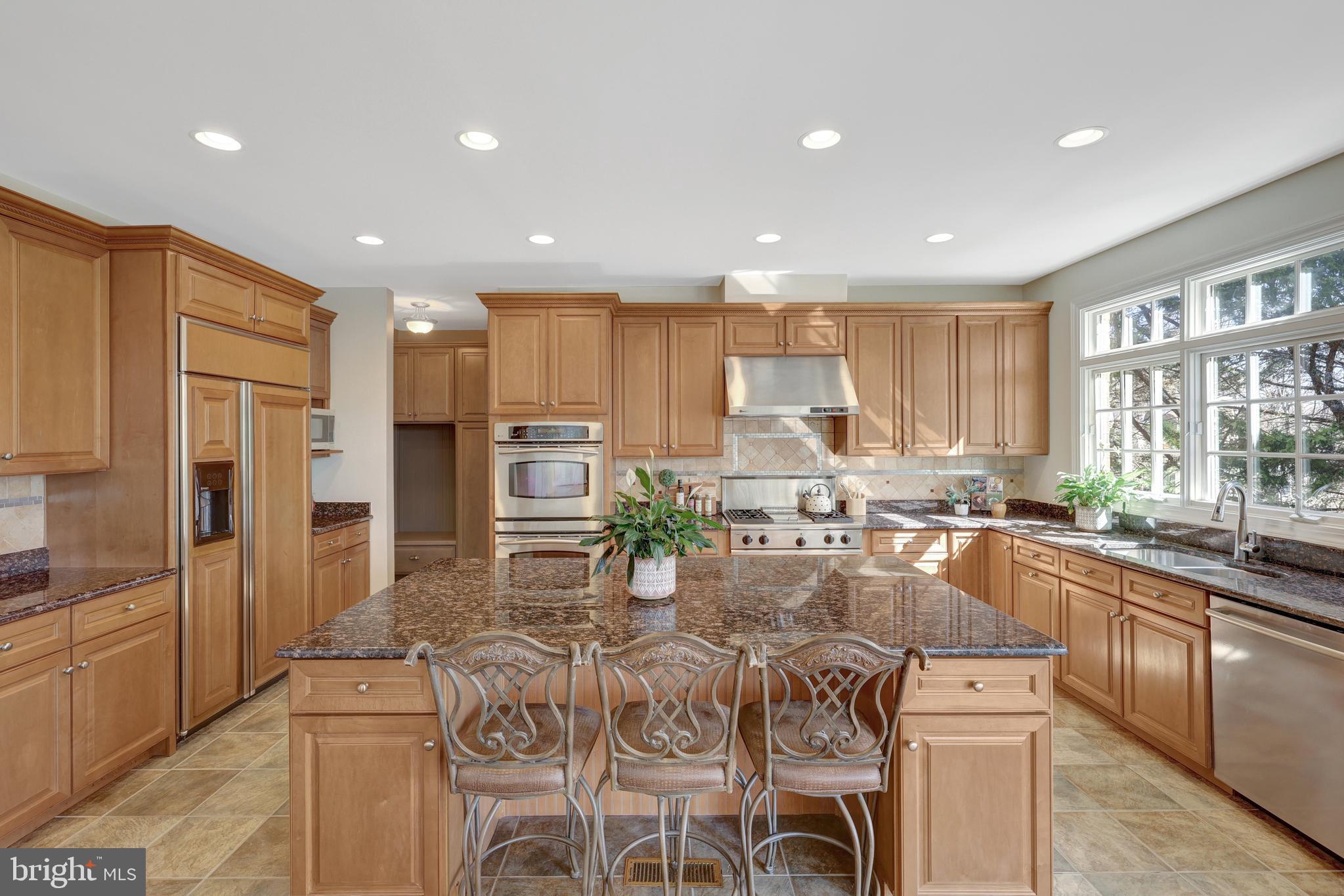 TIMBERLAKE ESTATES - Residential