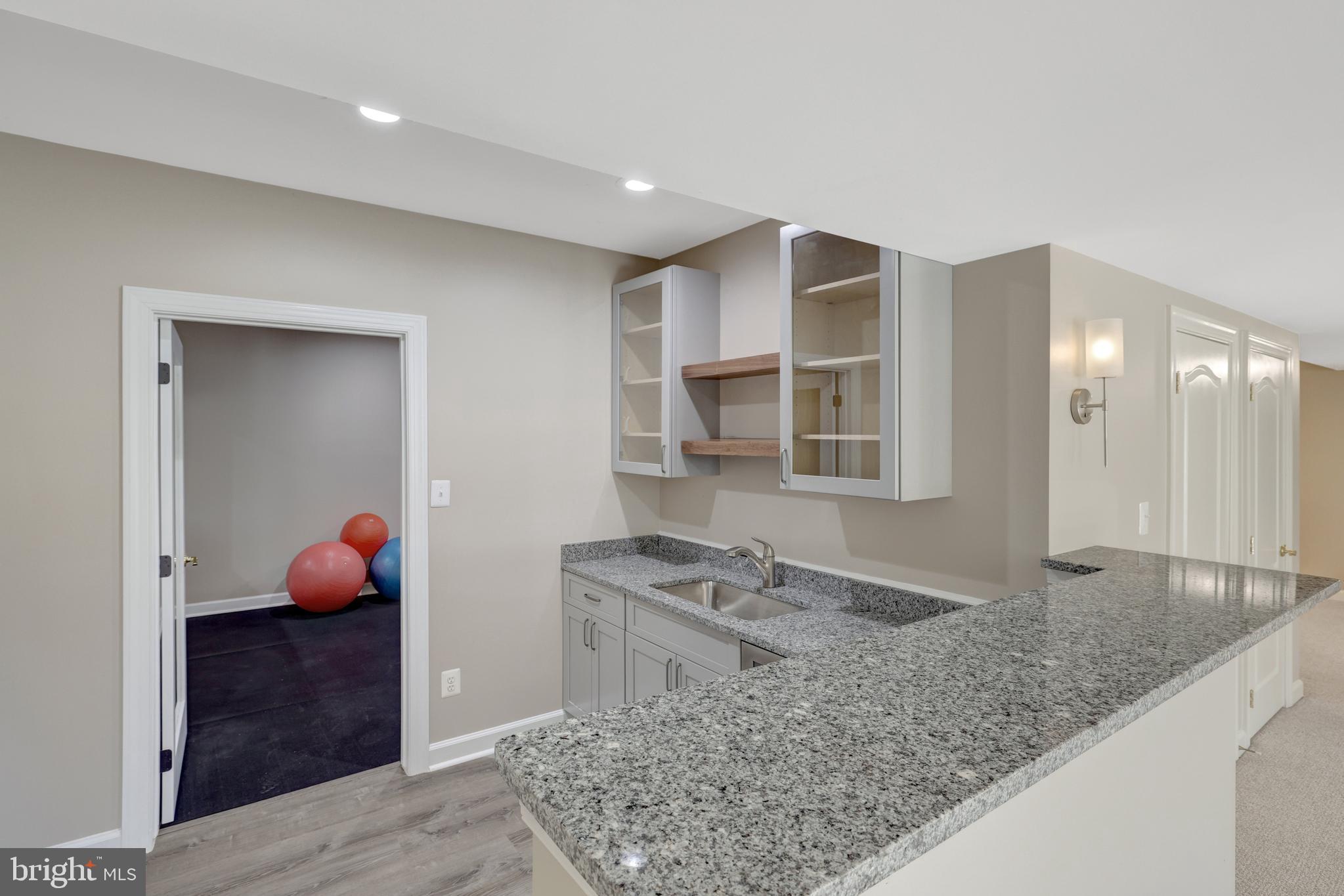 TIMBERLAKE ESTATES - Residential