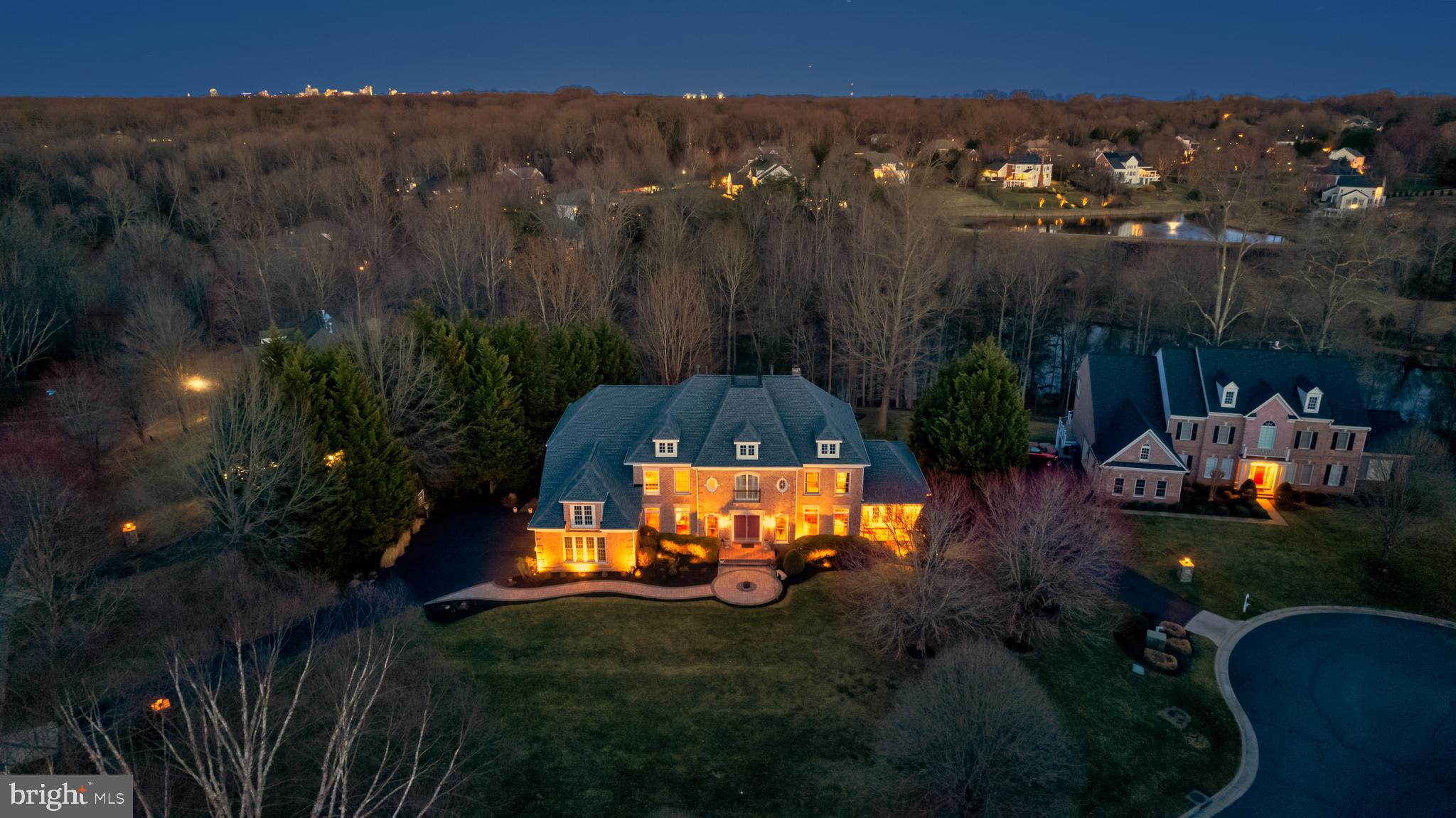 TIMBERLAKE ESTATES - Residential