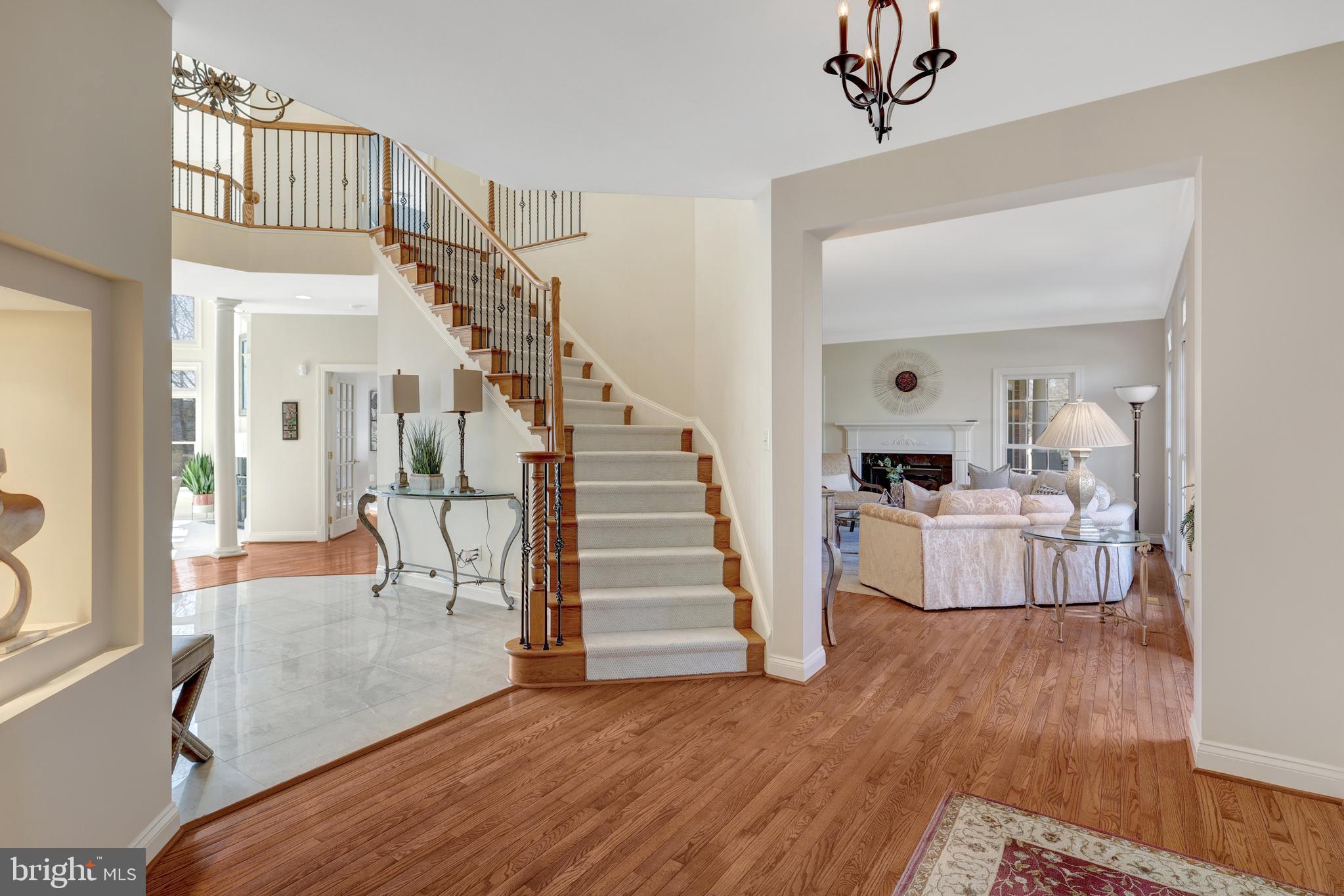 TIMBERLAKE ESTATES - Residential