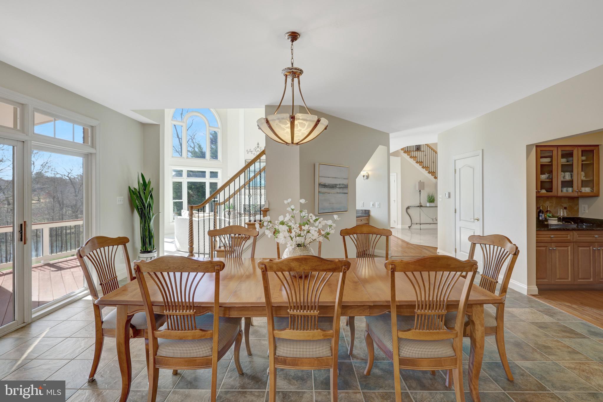 TIMBERLAKE ESTATES - Residential