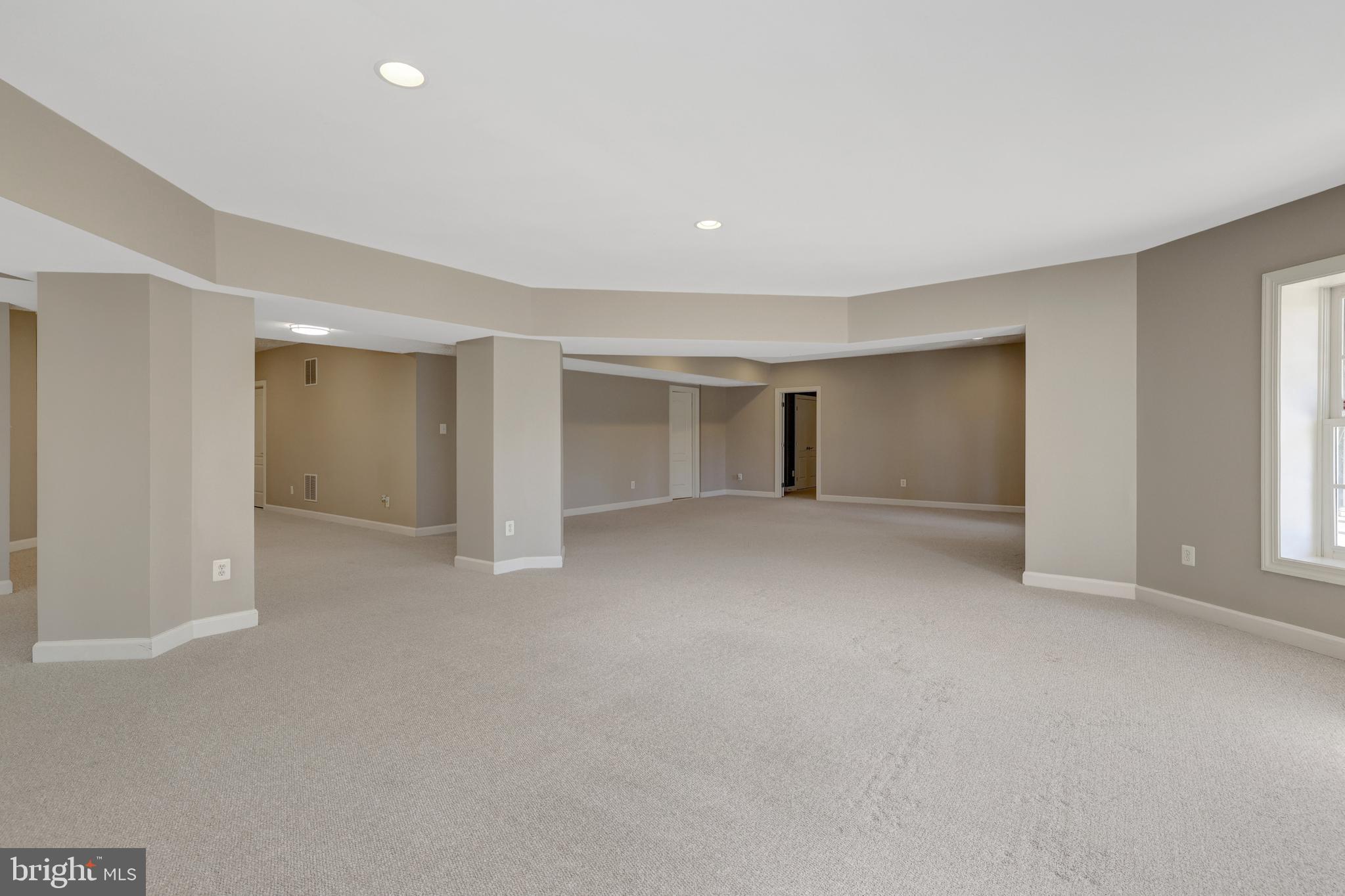 TIMBERLAKE ESTATES - Residential