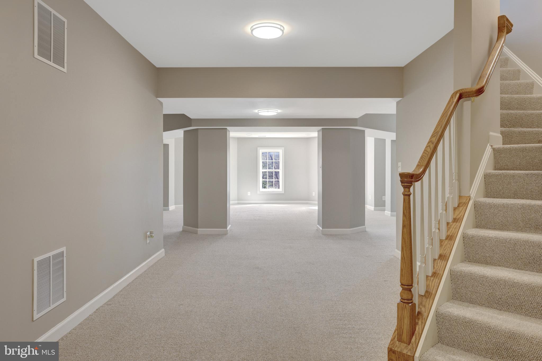 TIMBERLAKE ESTATES - Residential