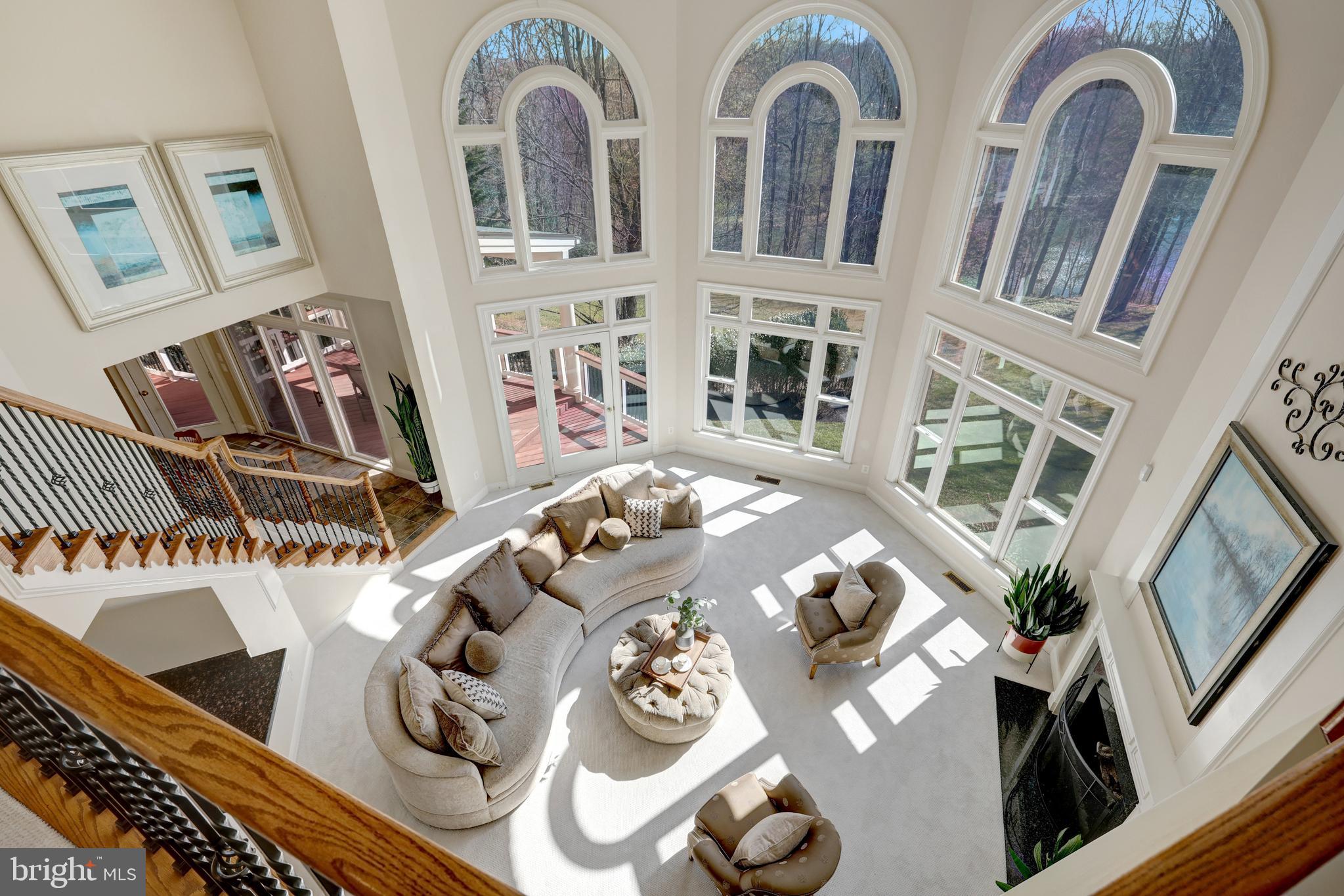 TIMBERLAKE ESTATES - Residential