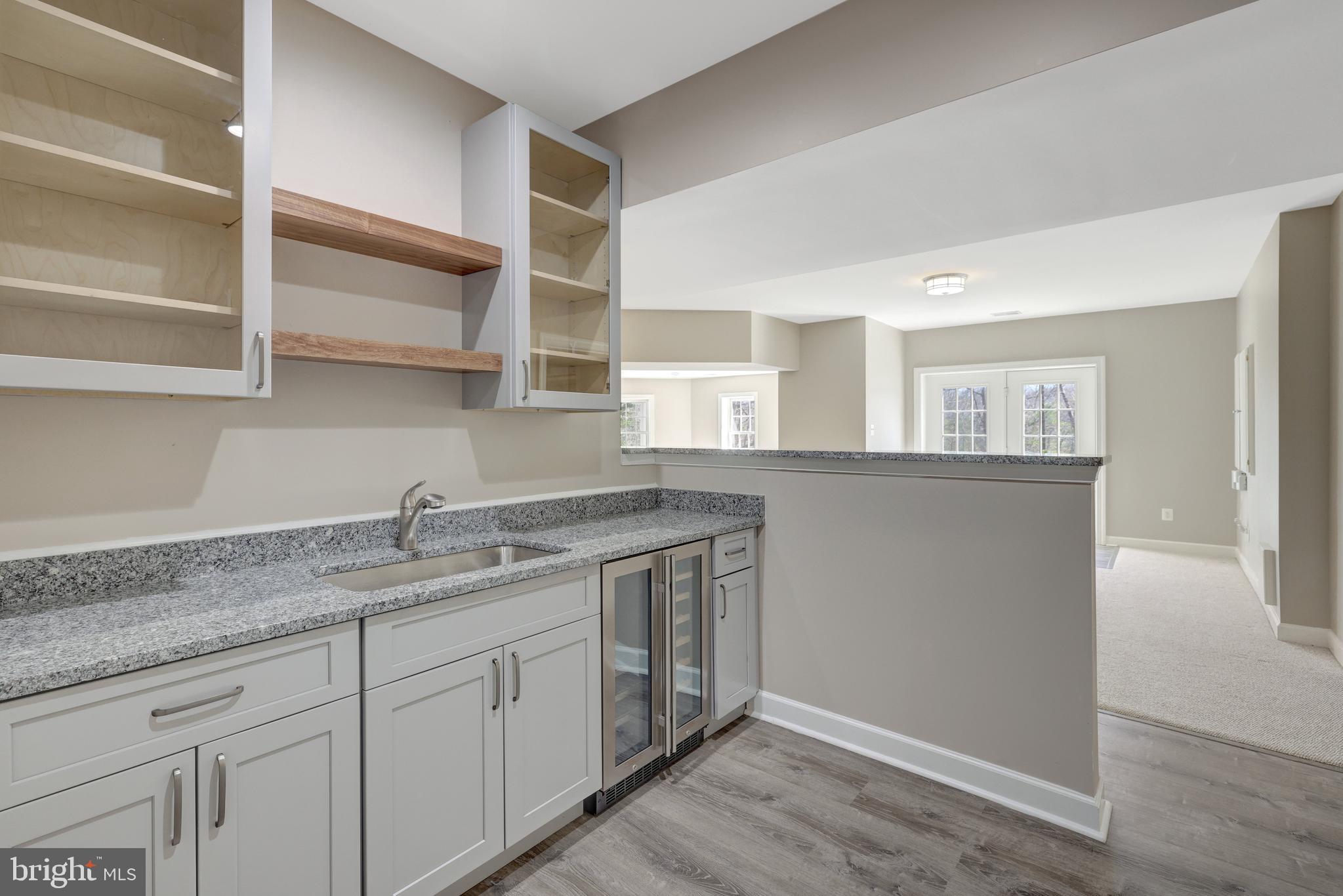 TIMBERLAKE ESTATES - Residential